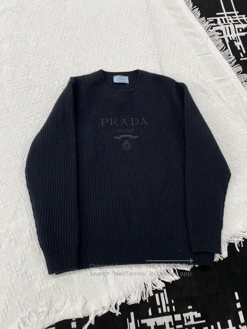 Prada Prada Black letter large logo embroidered cashmere wool sw Size XS / US 0-2 / IT 36-38 - 1 Thumbnail