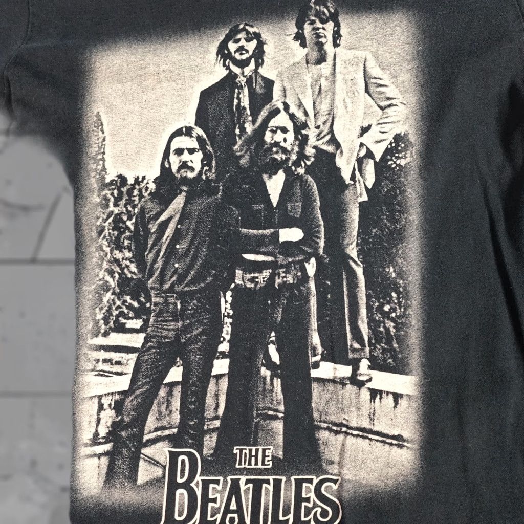 Vintage VINTAGE Beatles T-shirt Small Black Official 2006 Womens Shirt Small Black Band Womens Size S / US 4 / IT 40 - 1 Thumbnail
