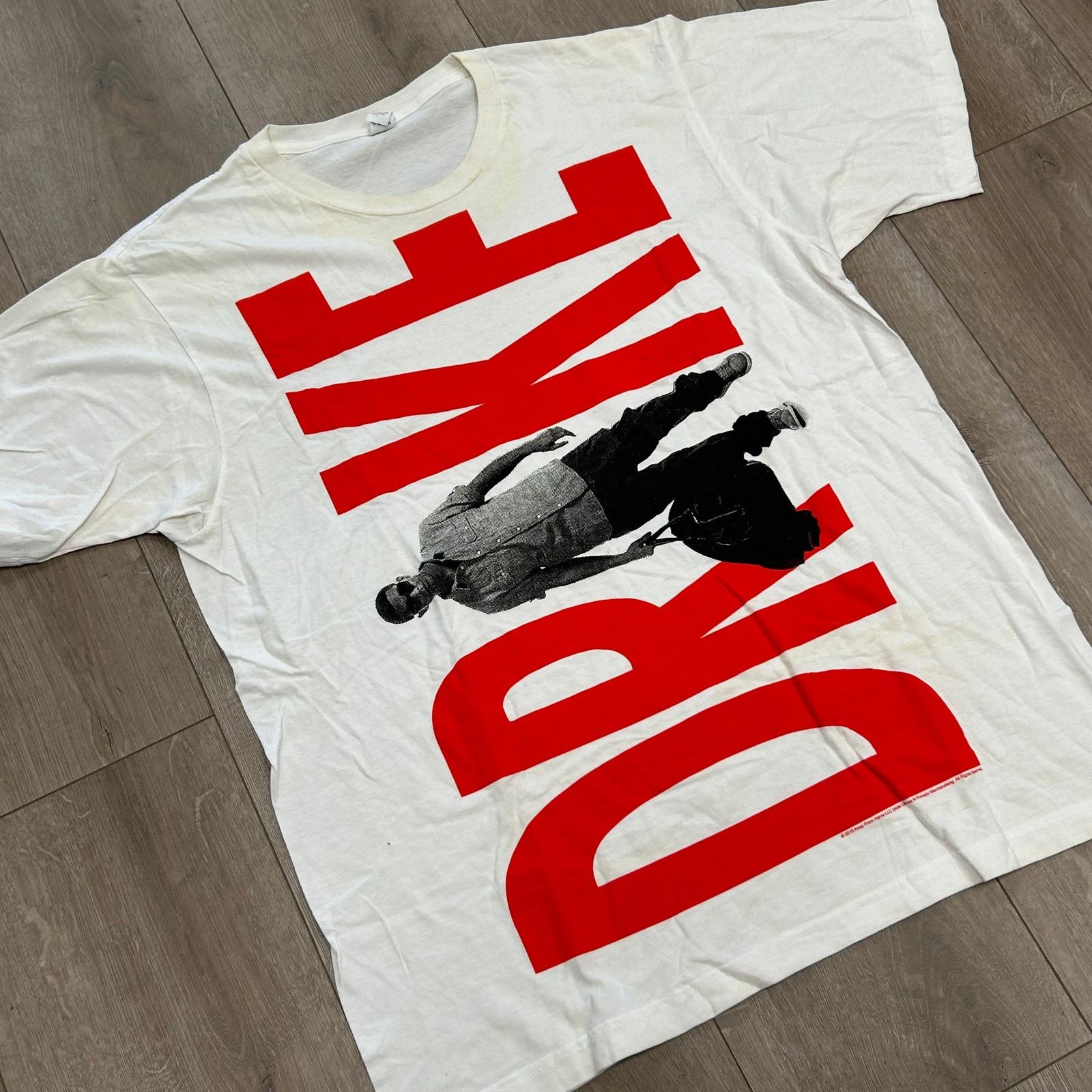 Vintage 2010 Drake Thank Me Later Vertical Logo Music T Shirt Large Size US L / EU 52-54 / 3 - 2 Thumbnail