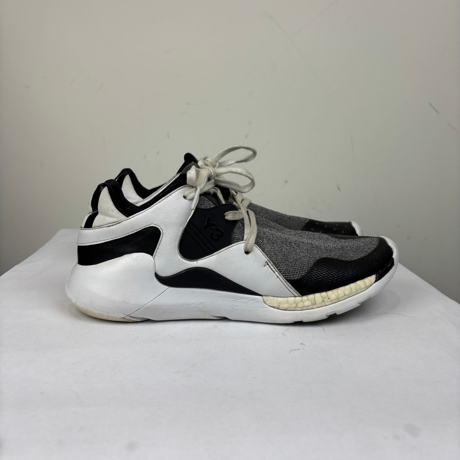 Adidas × Y-3 × Yohji Yamamoto Rare Adidas Y-3 Yohji Yamamoto QR Run Boost Shoes Sneakers 9 Size US 9 / EU 42 - 3 Thumbnail