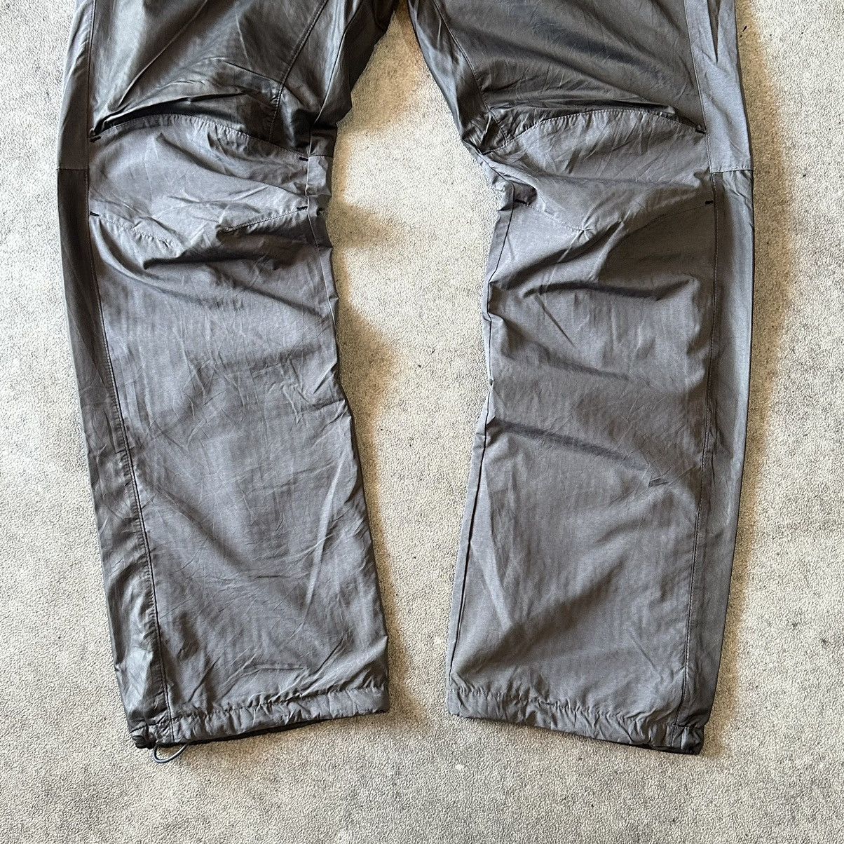 Oakley 2000s Oakley Embroidery Logo Nylon Pants Size US 32 / EU 48 - 2 Thumbnail