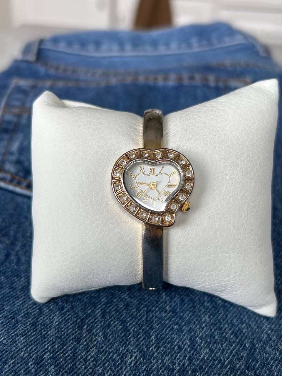 Japanese Brand × Vintage Vintage Japanese style Heart ❤️ futuristic Watch Size ONE SIZE - 1 Thumbnail
