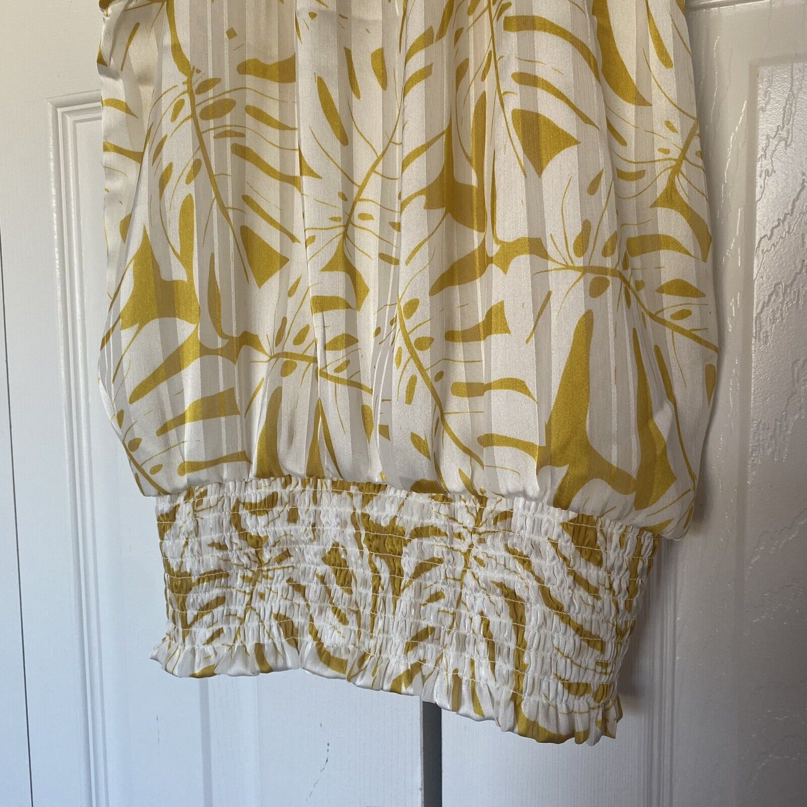 Joie womens Joie tank blouse white green size small Size S / US 4 / IT 40 - 6 Thumbnail