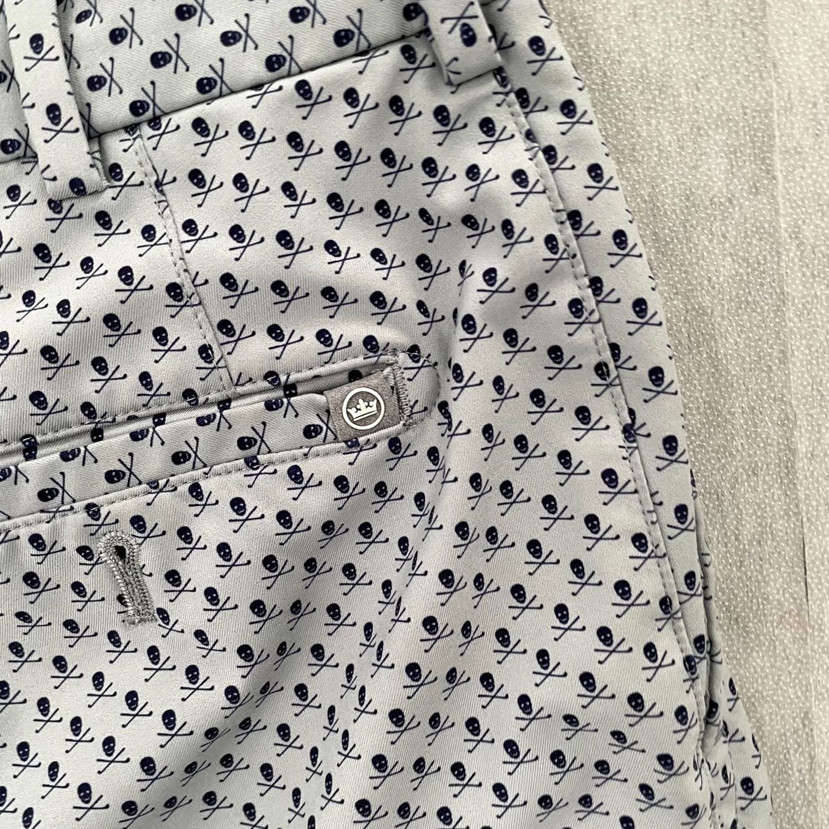 Peter Millar Peter Millar Shorts Adult 33 Gray Carrboro Short Skull Print Performance Golf Pants Size US 33 - 3 Thumbnail