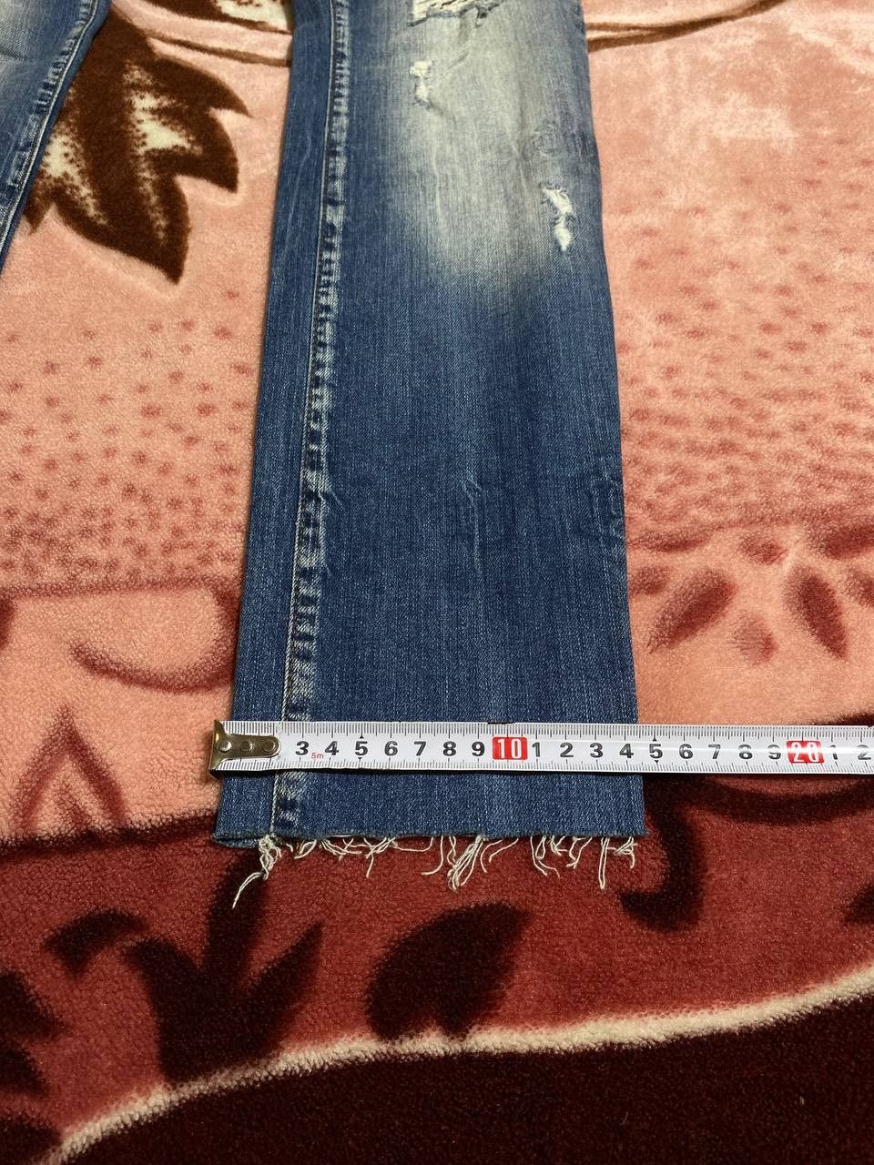 Philipp Plein Philipp Plein Rhinestone stonewashed straight-leg jeans Size US 28 / EU 44 - 3 Thumbnail