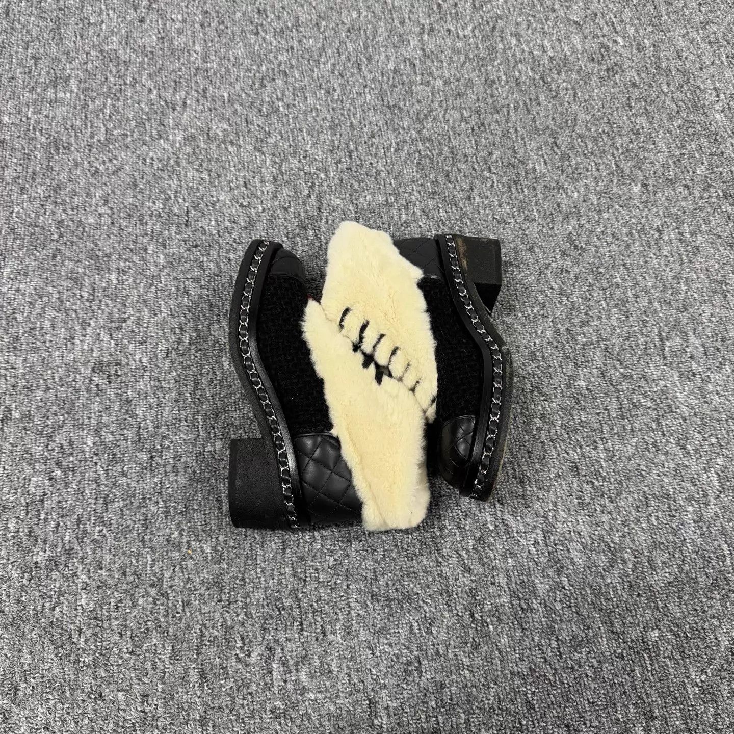 Chanel Chanel Black Teddy Fur Leather Chain Snow Boots 37 Size US 6.5 / IT 36.5 - 4 Thumbnail