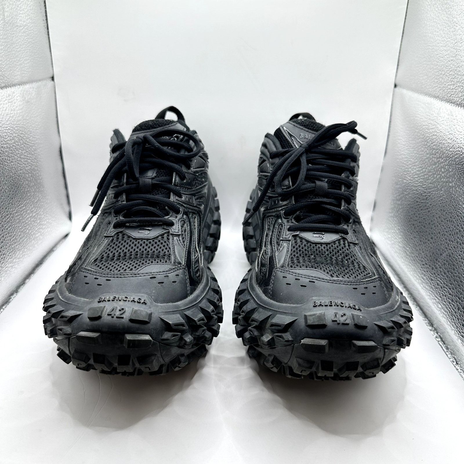 Balenciaga Balenciaga Defender Bouncer Size US 9 / EU 42 - 3 Thumbnail