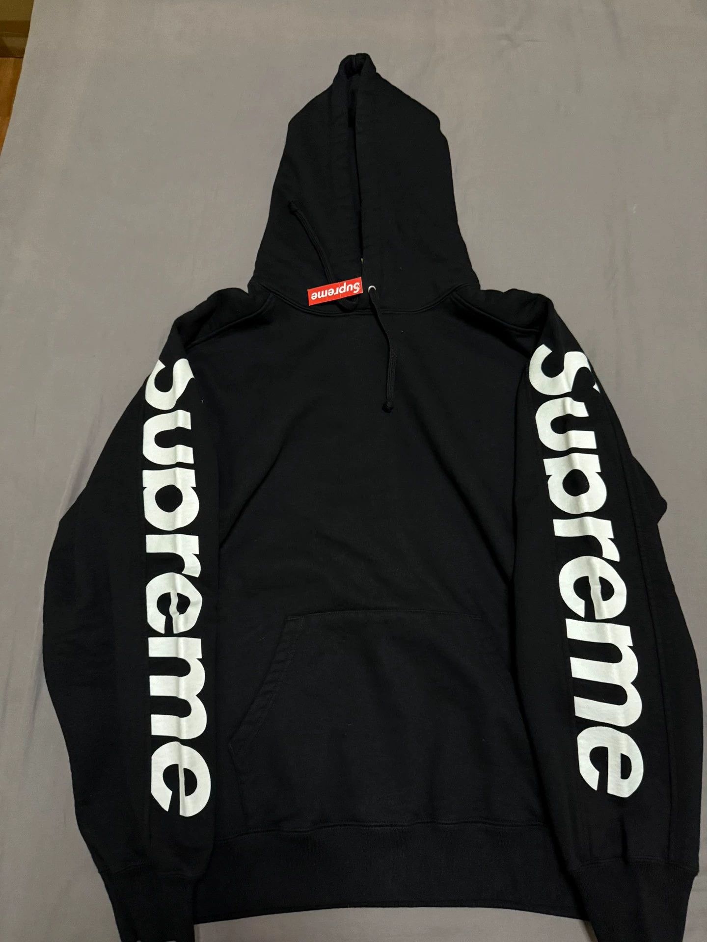 Supreme Supreme SS18 Tag Hoodie Black L New with Tags Size US L / EU 52-54 / 3 - 1 Thumbnail