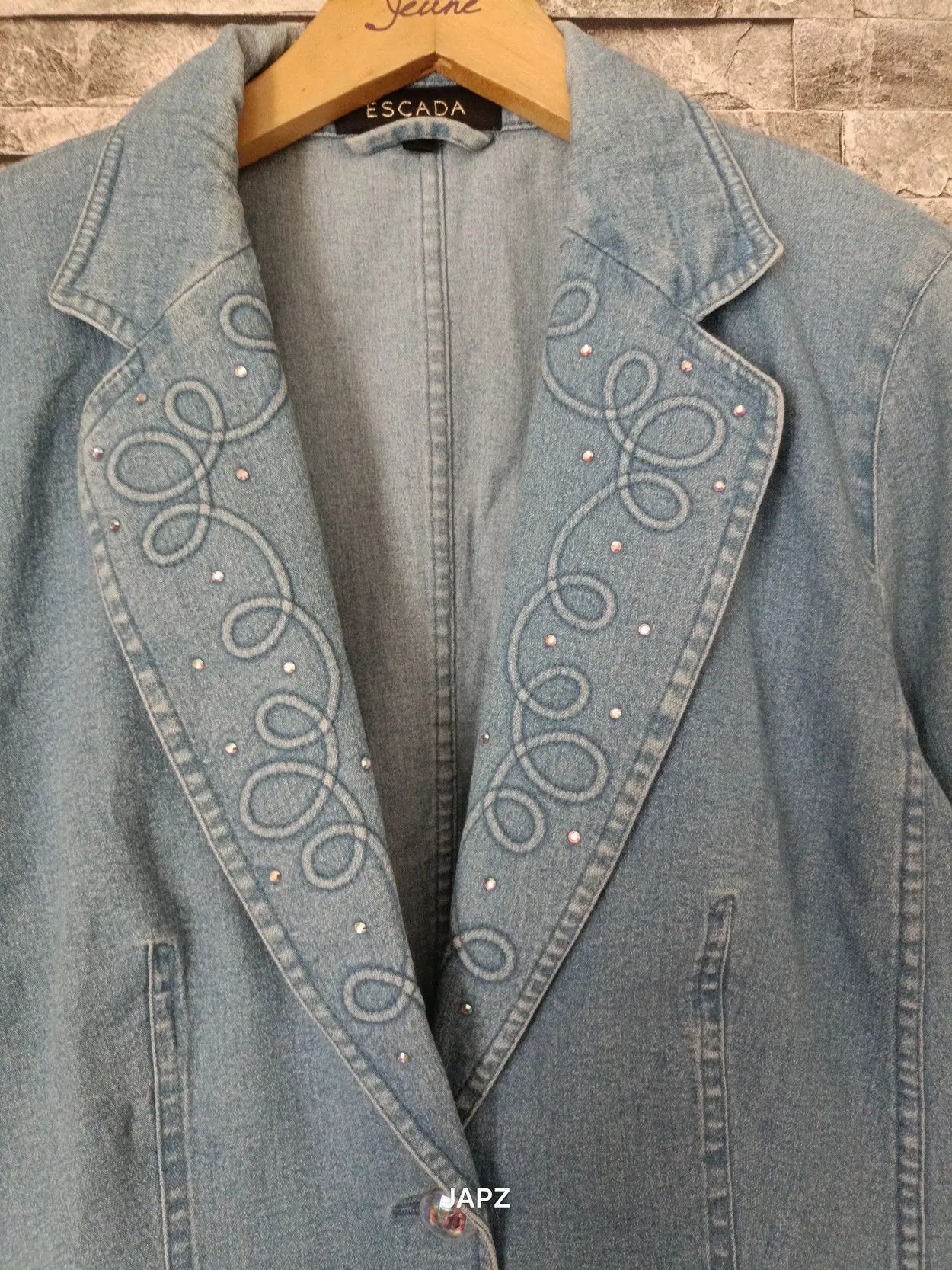 Escada Vintage Escada embroidery funky blazer denim jacket Size S / US 4 / IT 40 - 2 Thumbnail
