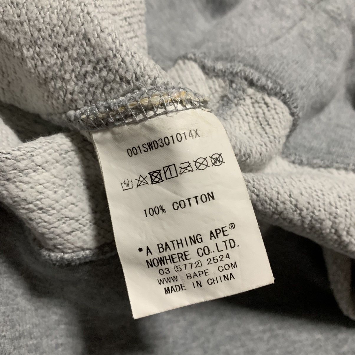 Bape Bape Large Gold By Bathing Ape Grey Sweater Sweatshirt Size US L / EU 52-54 / 3 - 9 Thumbnail
