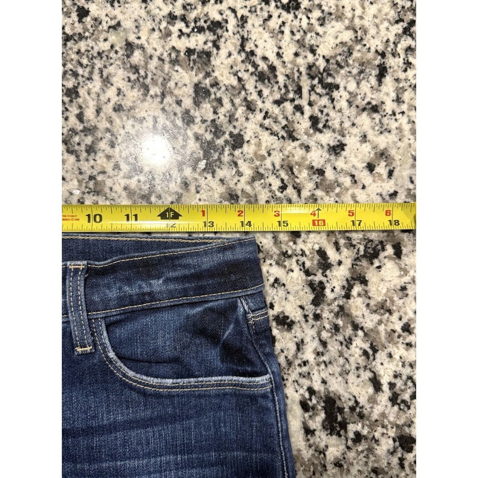 L'AGENCE L'AGENCE Sada High Rise Slim Cropped Jeans Sz 28 Laredo Blue Raw Hem Women's Jeans 5-Pocket Cotton Denim Slim Fit Cropped Inseam 26" Medium Wash Size 28" / US 6 / IT 42 - 6 Thumbnail