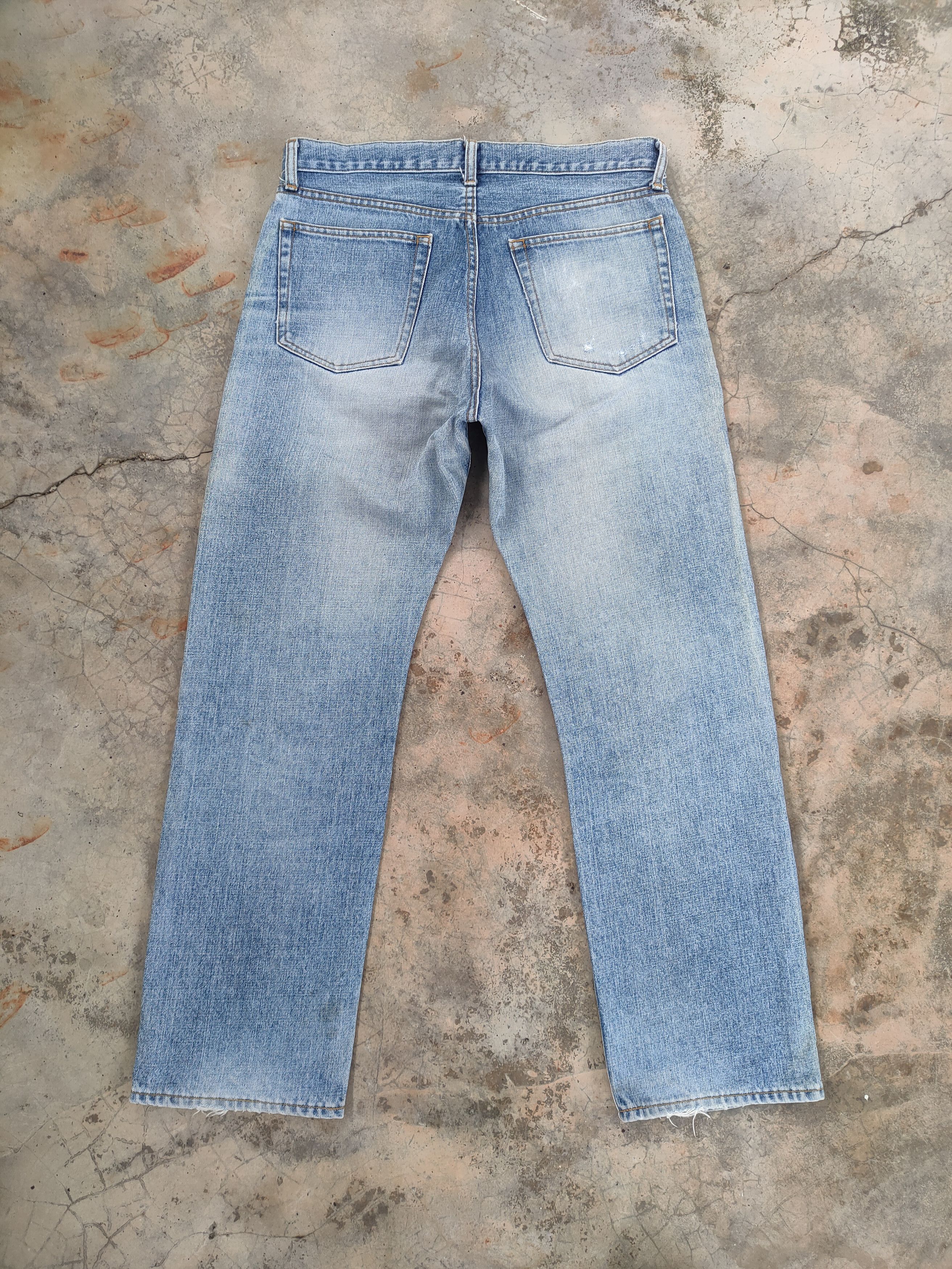 Japanese Brand VINTAGE JAPANESE DISTRESSED FADED JEANS PANTS Size US 32 / EU 48 - 8 Thumbnail