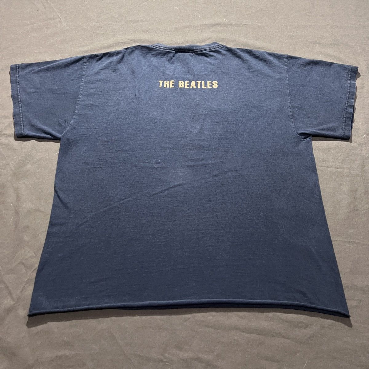 Band Tees Vintage Y2K The Beatles Rubber Soul Tee Thrashed Sun Faded Size US XL / EU 56 / 4 - 9 Thumbnail