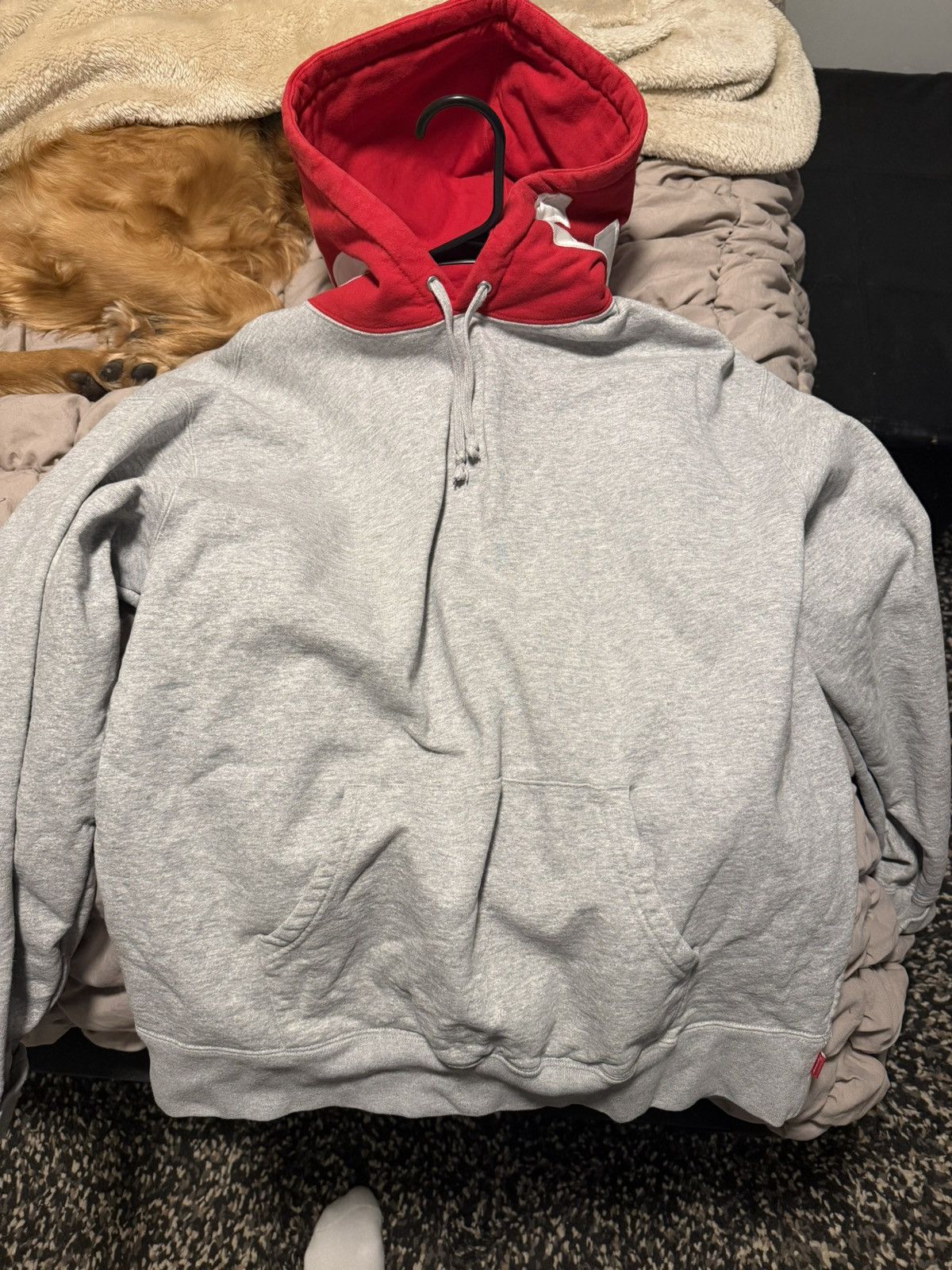 Supreme - hoodie logo