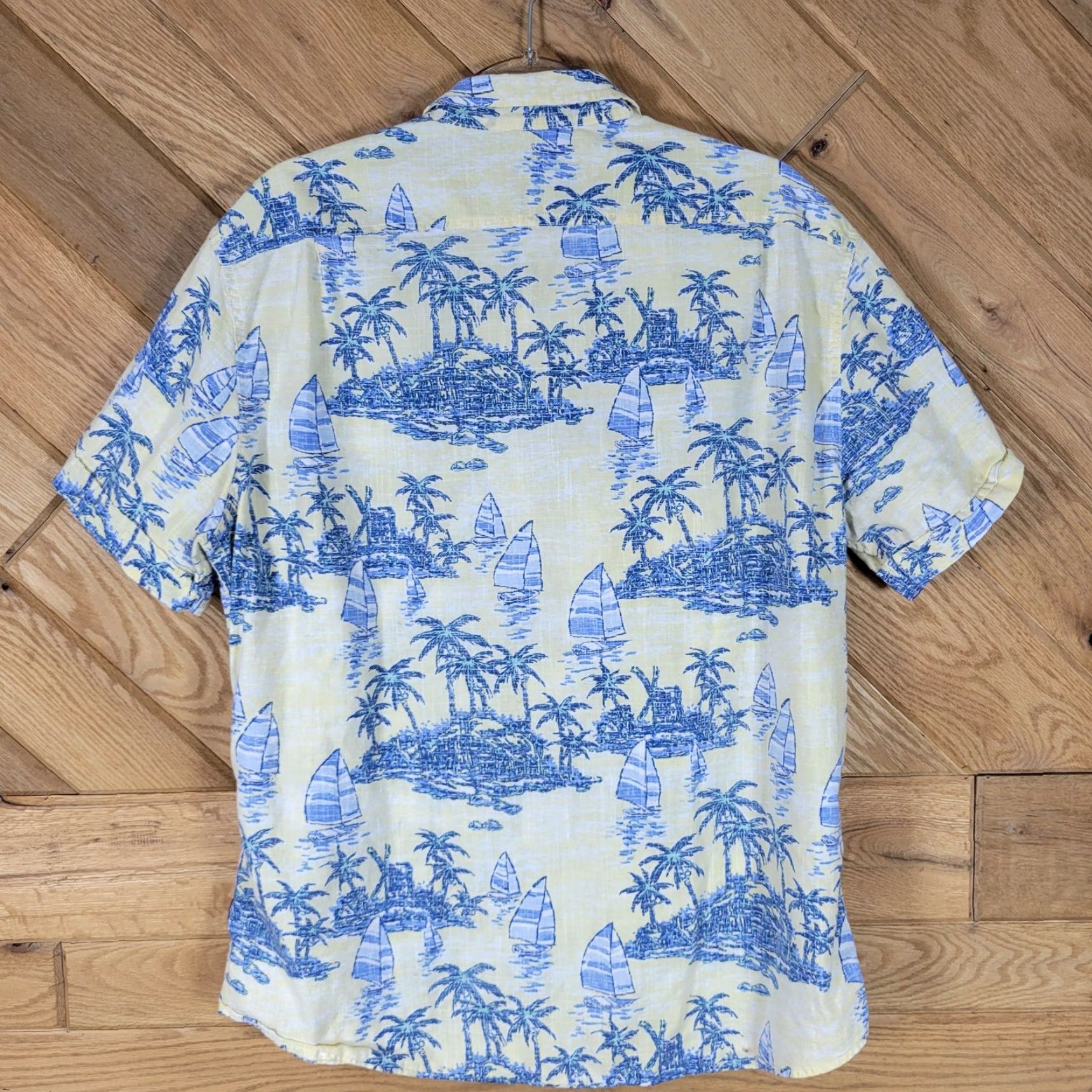 Izod VINTAGE Izod Saltwater Mens XL Hawaiian Shirt Blue & Yellow Sailboat Print Relaxed Size US XL / EU 56 / 4 - 4 Thumbnail