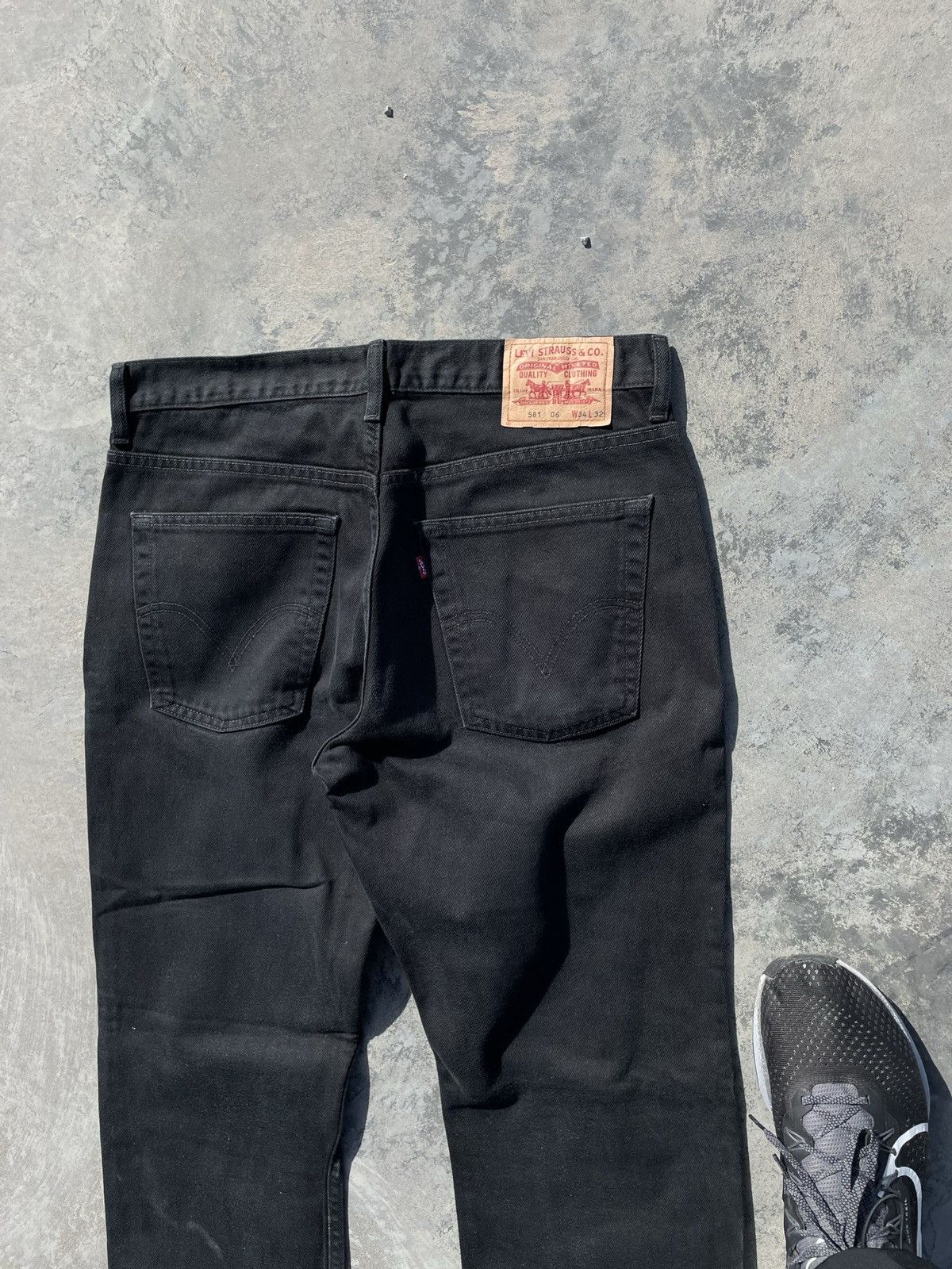Levi's VINTAGE LEVIS 581 MADE IN BELGIUM DISTRESS JEANS Y2K Size US 32 / EU 48 - 4 Thumbnail