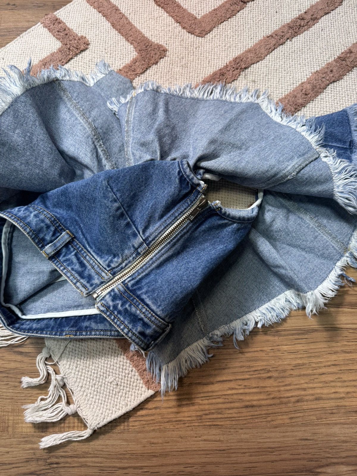 Philosophy di Lorenzo Serafini VINTAGE PHILOSOPHY DI LORENZO SERAFINI RUSHES DENIM CROP TOP Size XS / US 0-2 / IT 36-38 - 8 Thumbnail