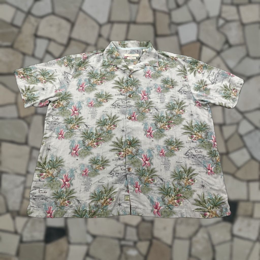 Tommy Bahama VINTAGE Tommy Bahama Shirt Mens 2XL Gray Floral Hawaiian Caribbean Islands Map Aloha Size US XXL / EU 58 / 5 - 1 Thumbnail