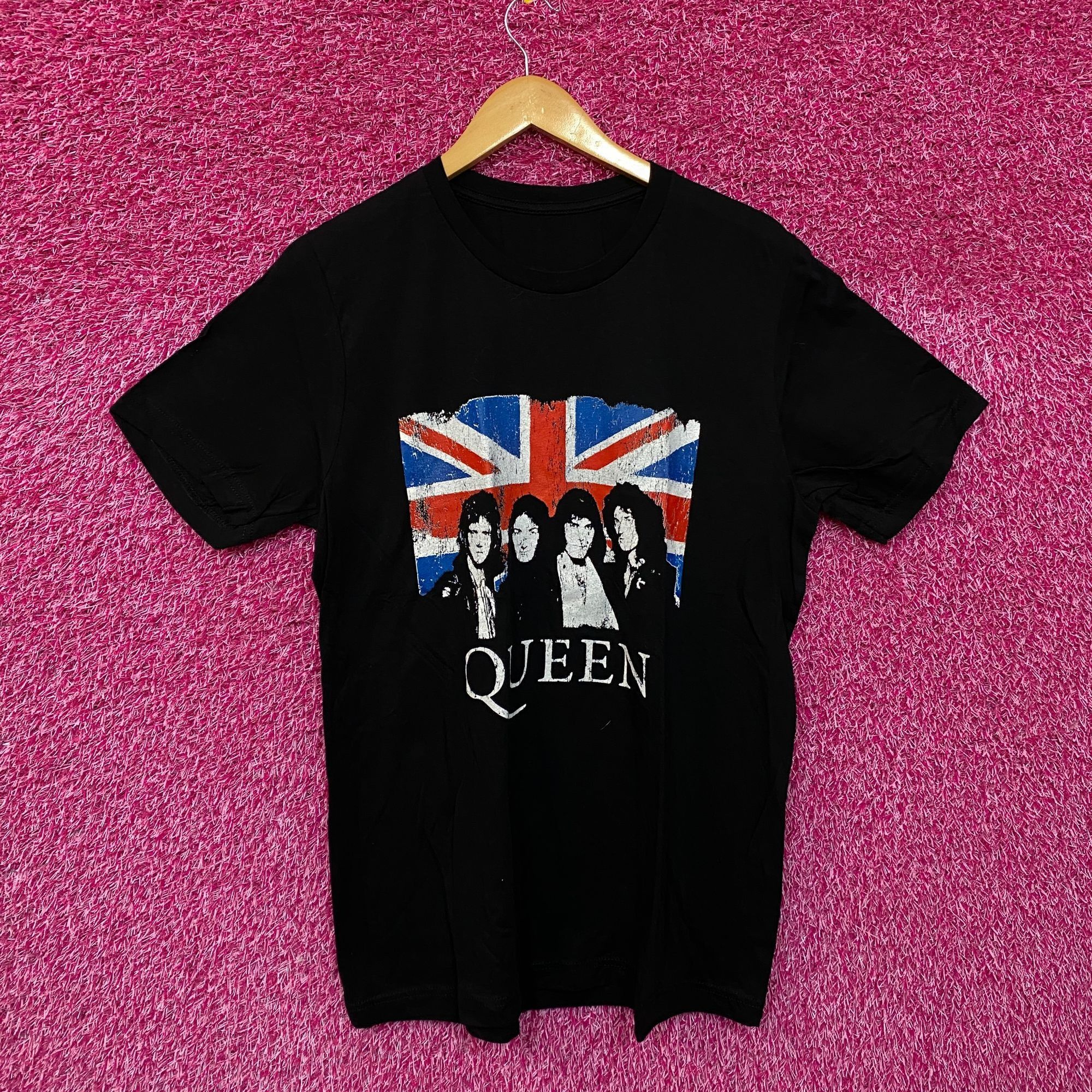 Band Tees Queen Freddie Mercury Rock Tshirt size Large Size US L / EU 52-54 / 3 - 1 Thumbnail