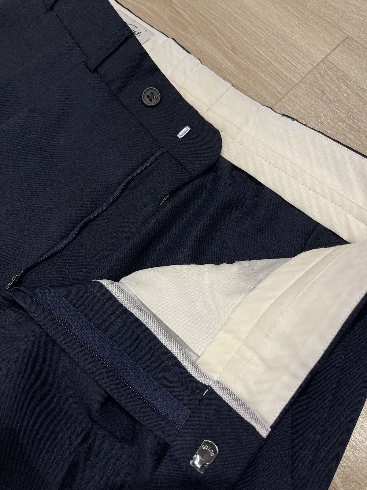 Vintage Vintage Sandro Pozzi Wool Pleated Trousers Navy Blue US30in Size 36R - 8 Thumbnail