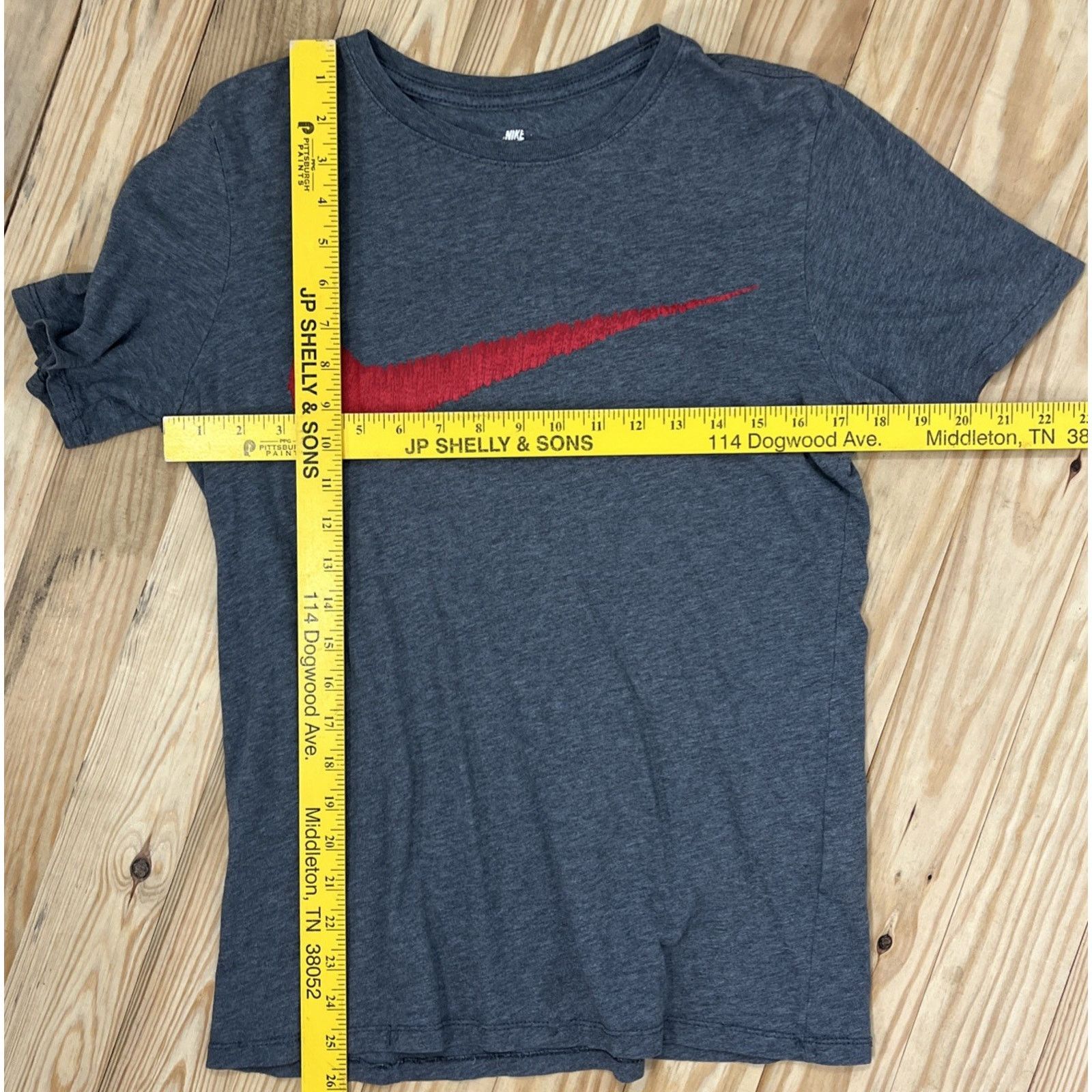 Nike Vtg Nike Gray Scribble Swoosh logo t-shirt - SIZE S Size US S / EU 44-46 / 1 - 4 Thumbnail