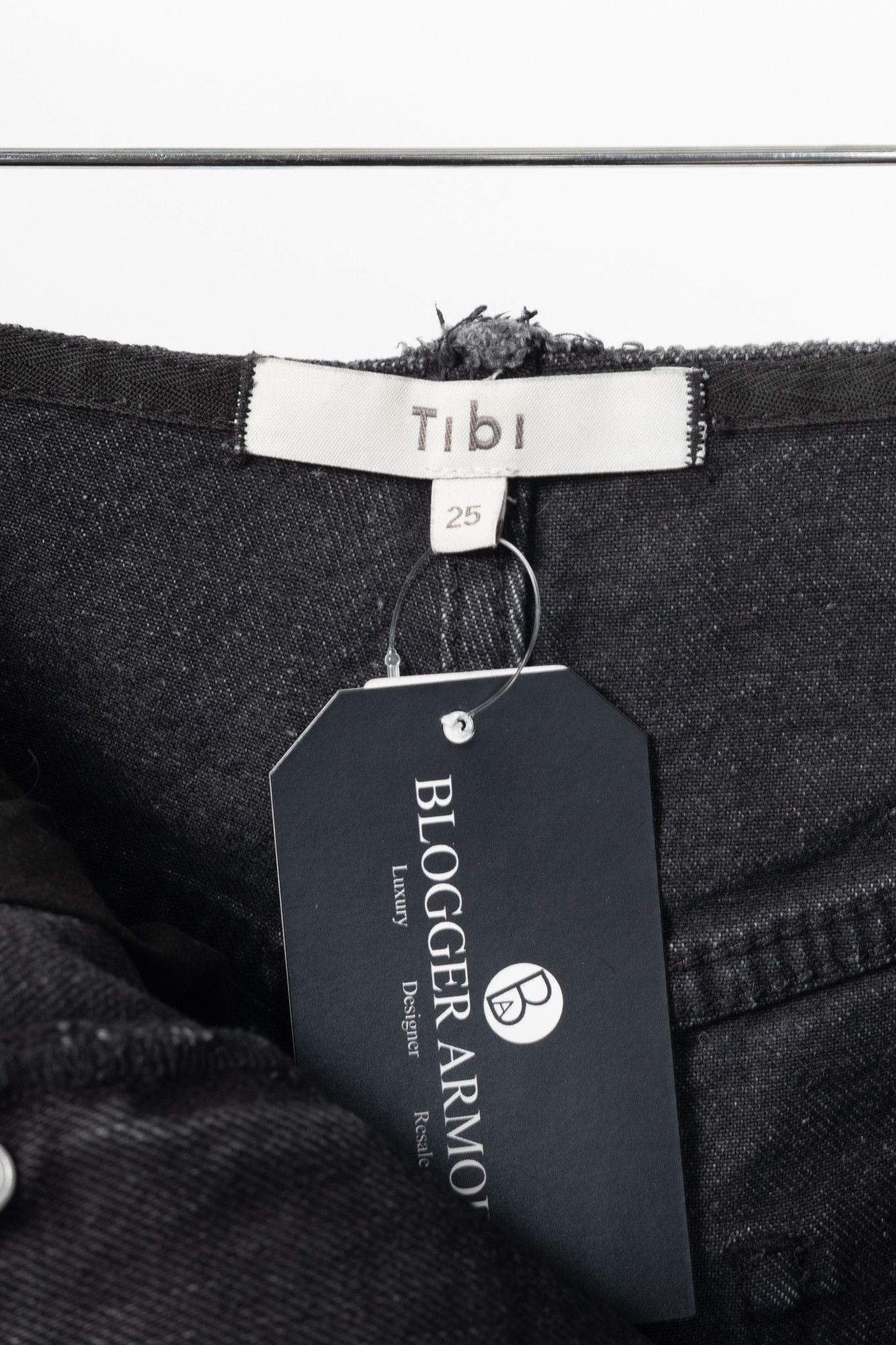 Tibi Tibi Newman Black Denim Frayed-Waist Jeans Size 25" / US 0 / IT 36 - 9 Thumbnail