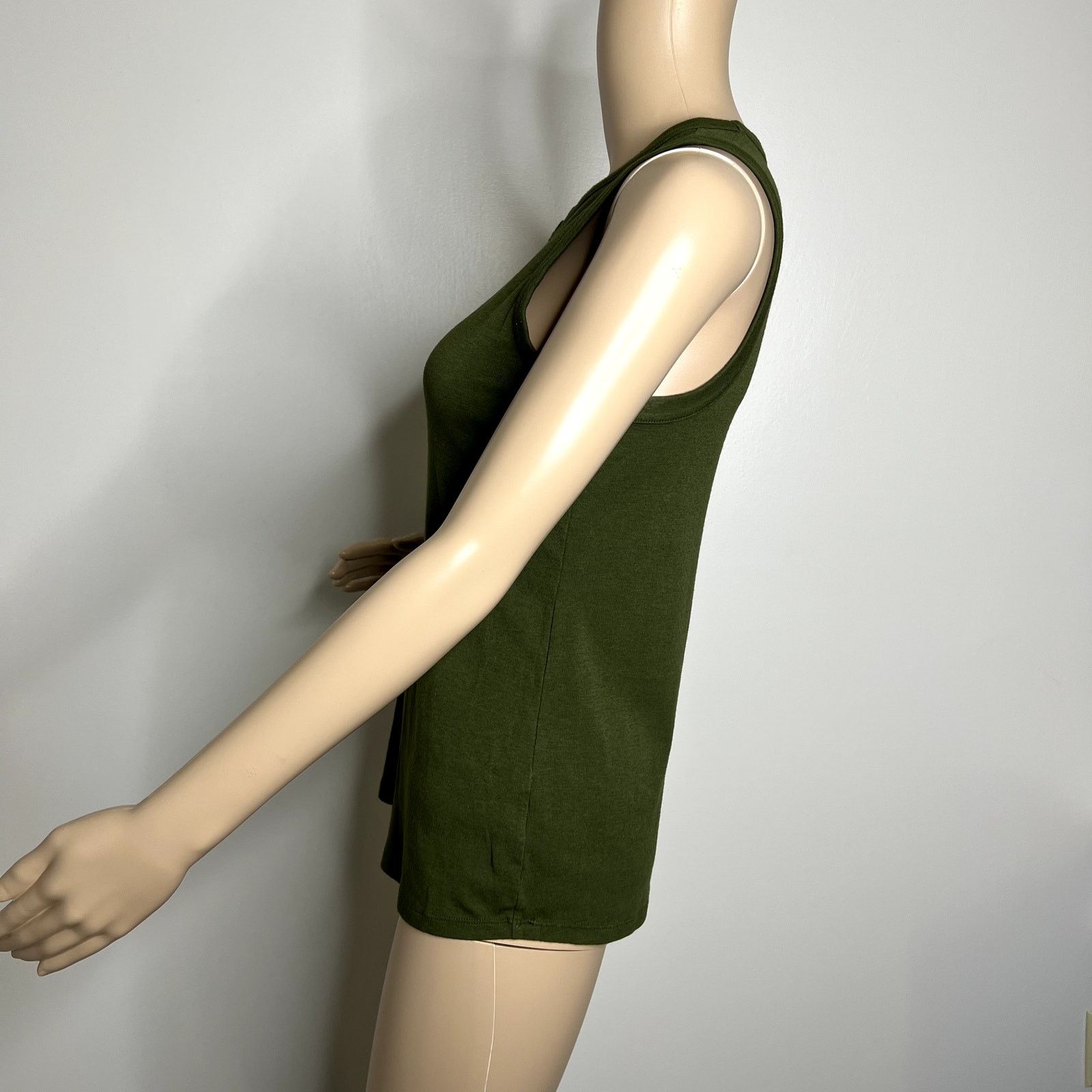 Old Navy Old Navy Green Tank Top Size S / US 4 / IT 40 - 2 Thumbnail