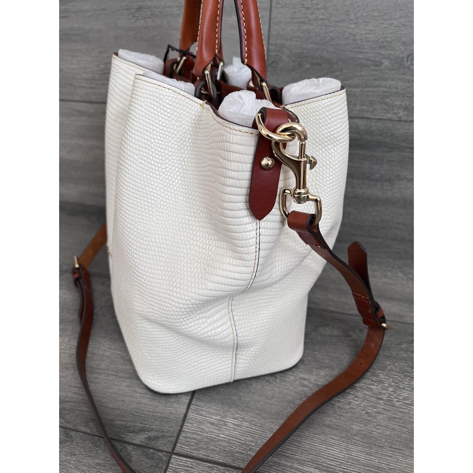 Dooney & Bourke Dooney & Bourke Embosed Lizard Large Barlow Bone Bag B000540 Size ONE SIZE - 9 Thumbnail