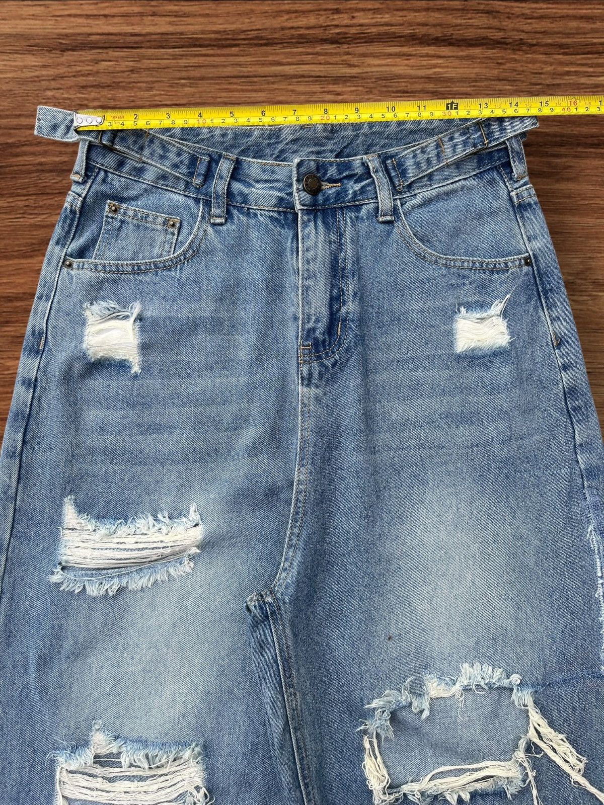 Japanese Brand Vintage Japanese Brand Blue Washed Wide Leg Distressed Jeans Size US 28 / EU 44 - 9 Thumbnail