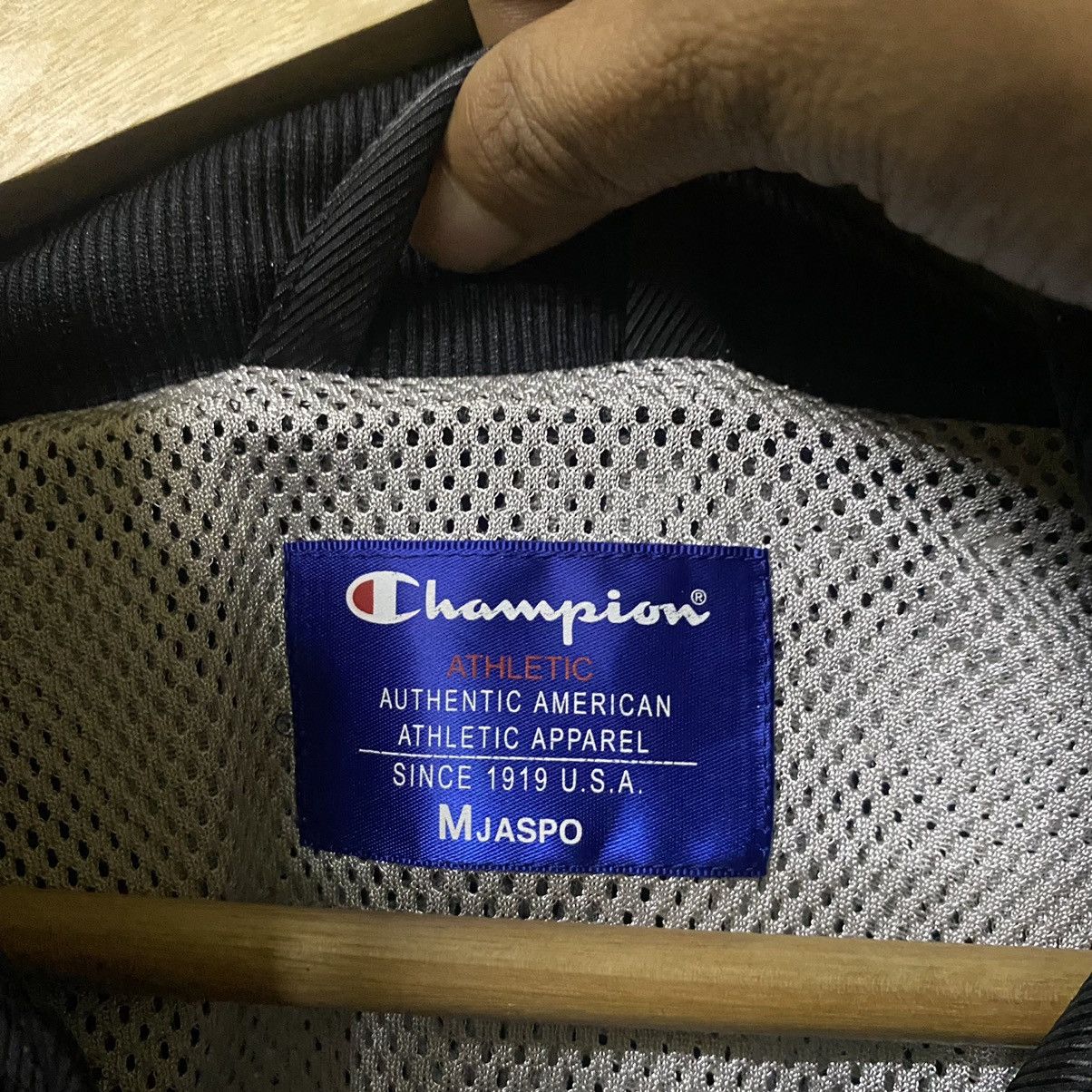 Champion Champion windbreaker full zip big logo at sleeve Size US M / EU 48-50 / 2 - 3 Thumbnail