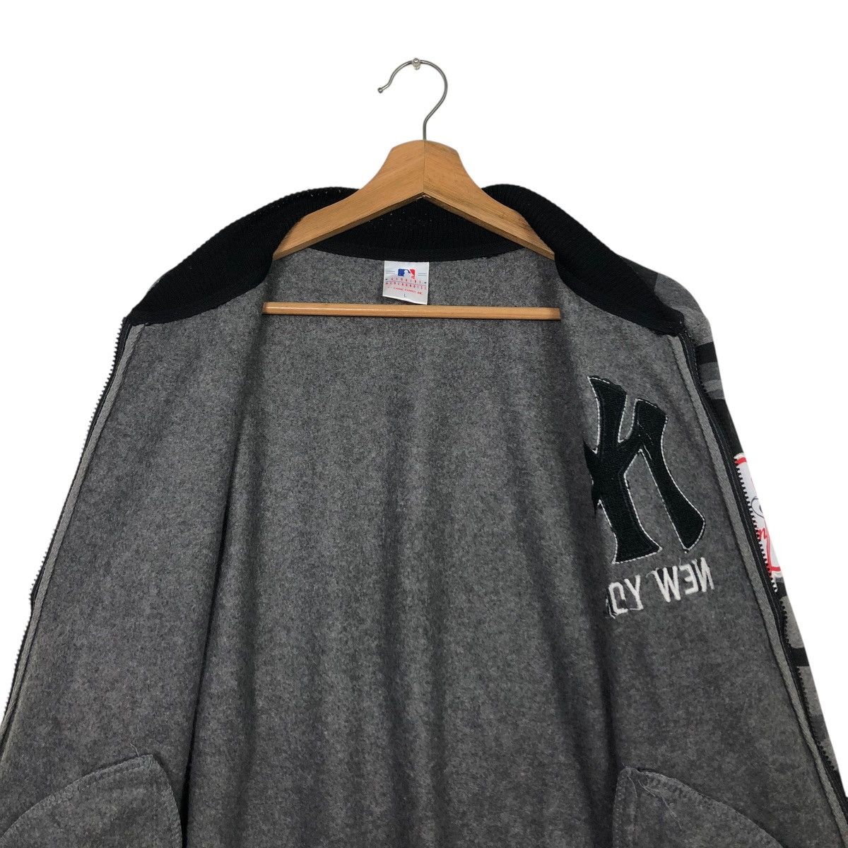 MLB 🔥VINTAGE BOMBER JACKET NY MLB BIG LOGO STREETWEAR Size US M / EU 48-50 / 2 - 16 Thumbnail