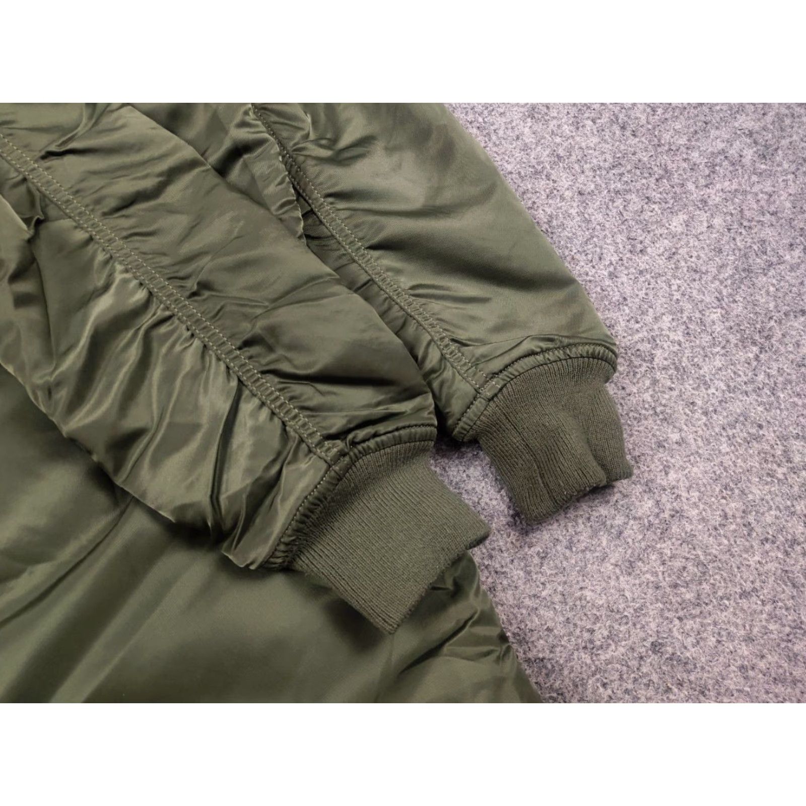 Alpha Industries Alpha Industries MA-1 Long Green Military Bomber Jacket Size US M / EU 48-50 / 2 - 7 Thumbnail