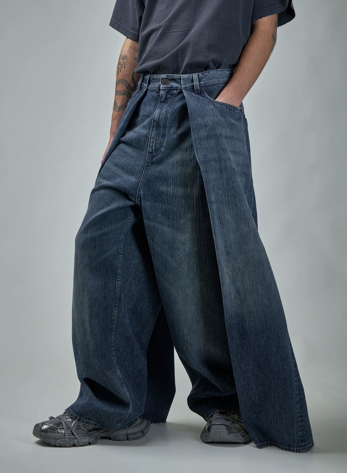 Balenciaga Balenciaga Double Side Pants Size US 32 / EU 48 - 4 Thumbnail