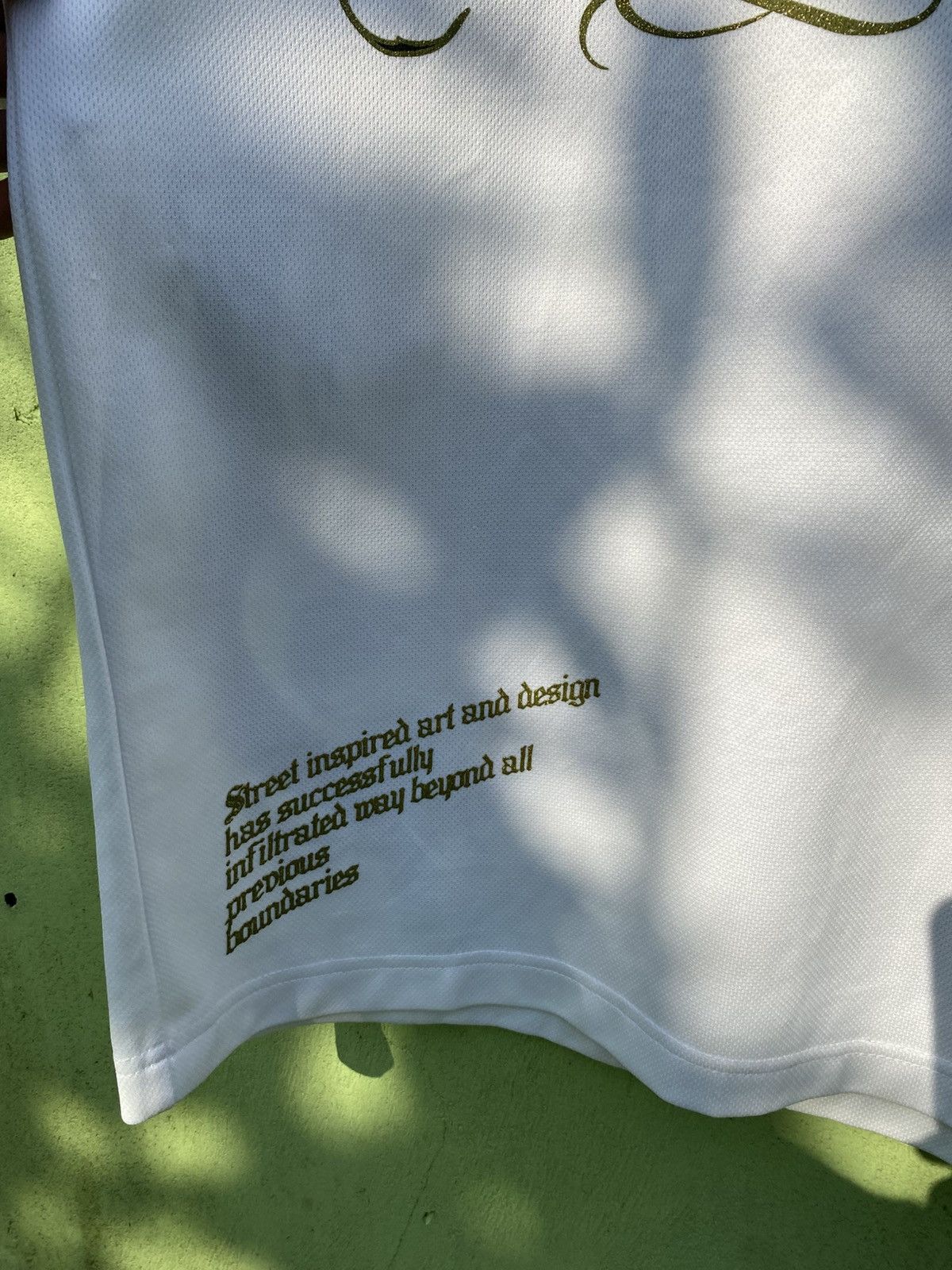 Japanese Brand Break Off Ornamental Gothic Typography Graphic T-Shirt White Size US M / EU 48-50 / 2 - 6 Thumbnail