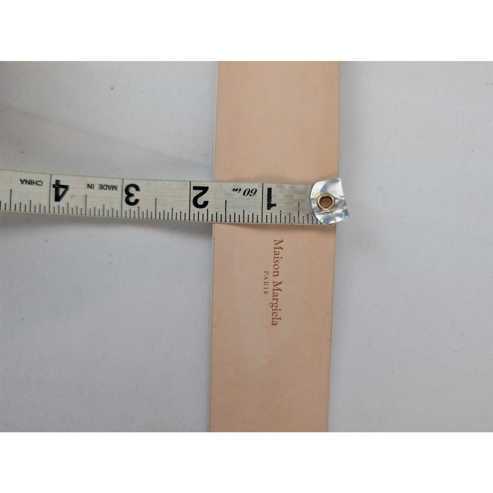 Maison Margiela o1rshd1 Size: 90 / Four Stitches Leather Belt in White Size 36 - 10 Thumbnail