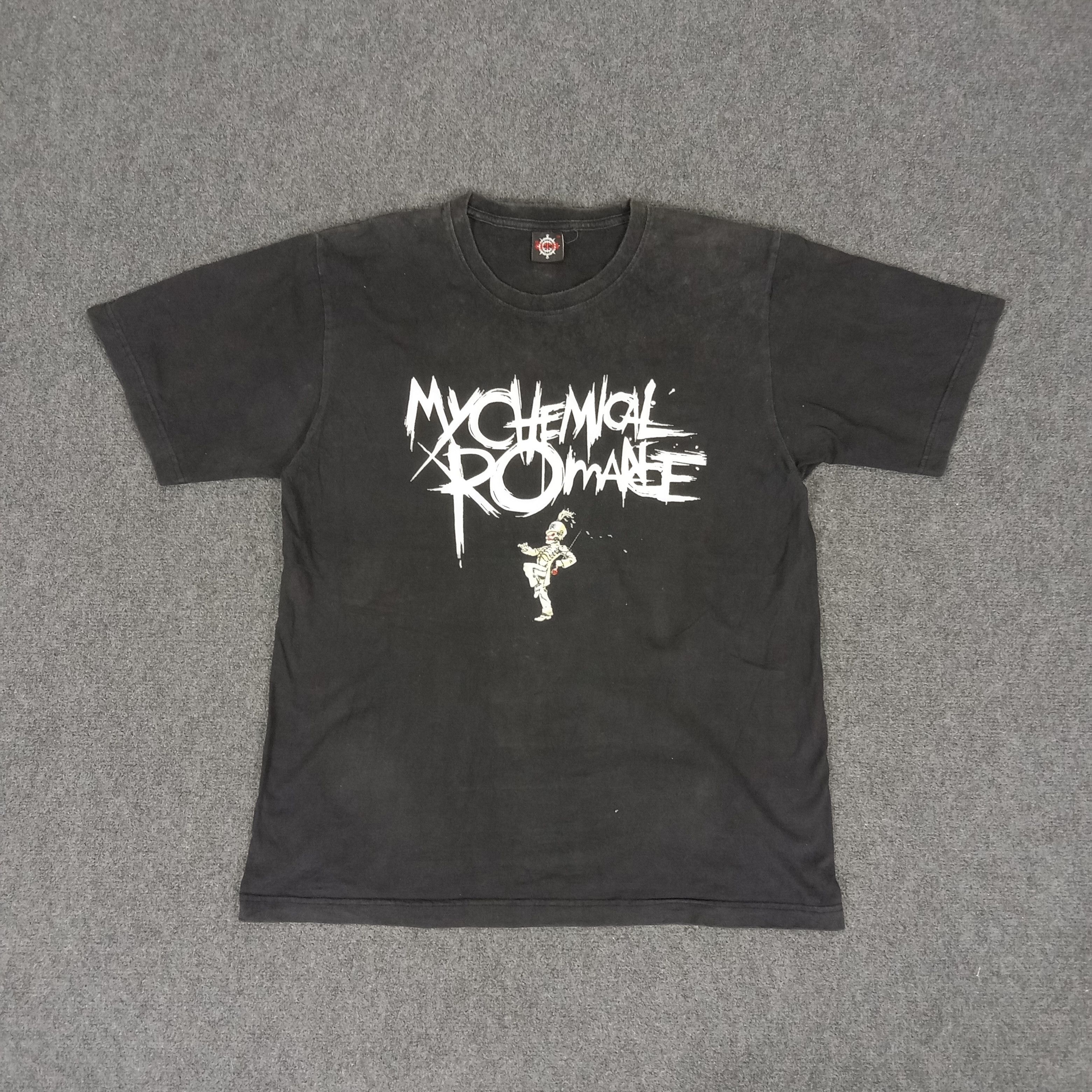My Chemical Romance × Vintage My Chemical Romance American Rock Band Tour Tshirt Size US L / EU 52-54 / 3 - 1 Thumbnail