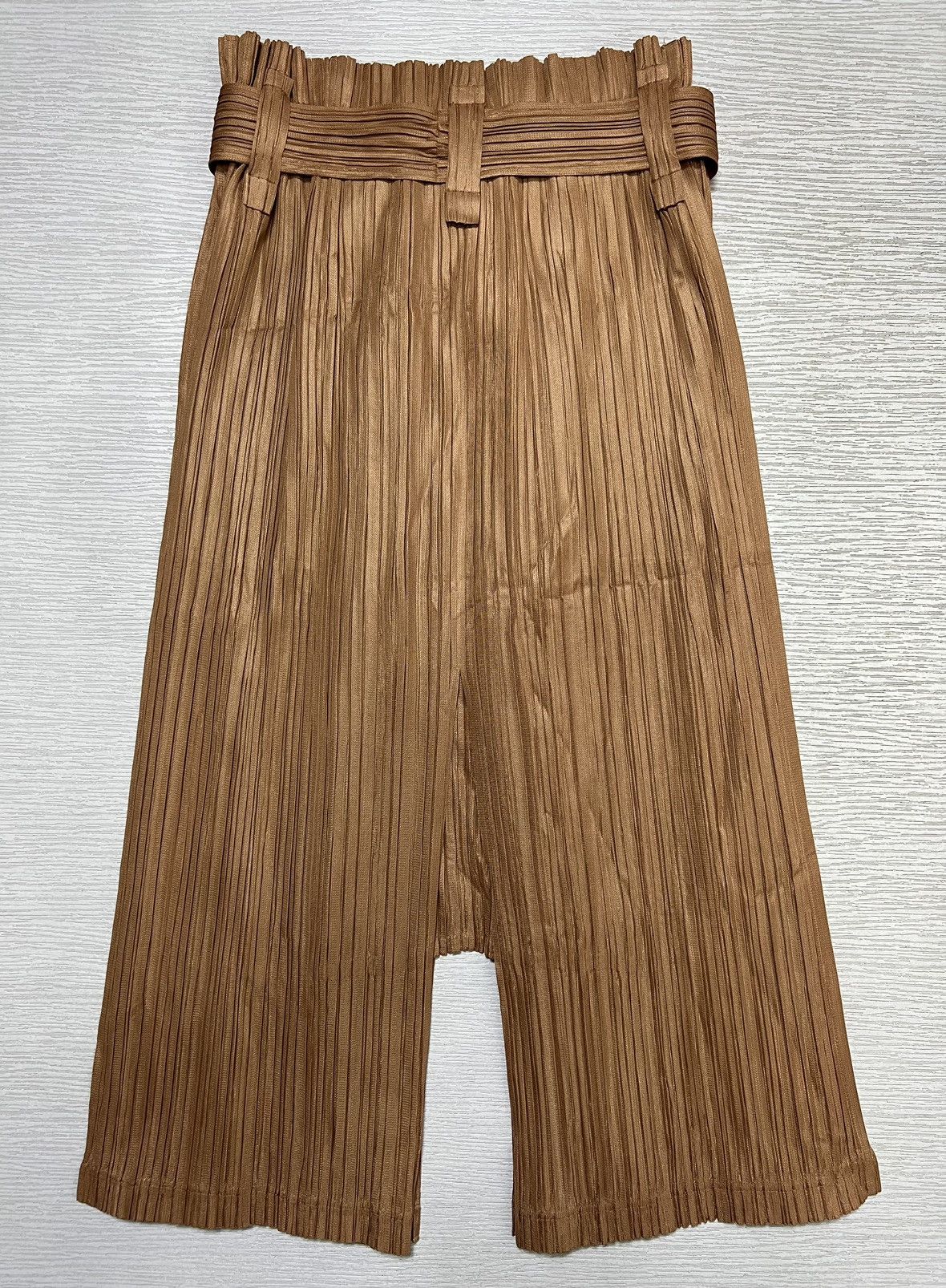 Issey Miyake Issey Miyake PleatsPlease Drop Crotch Belted Pleated Trouser Size 26" / US 2 / IT 38 - 3 Thumbnail