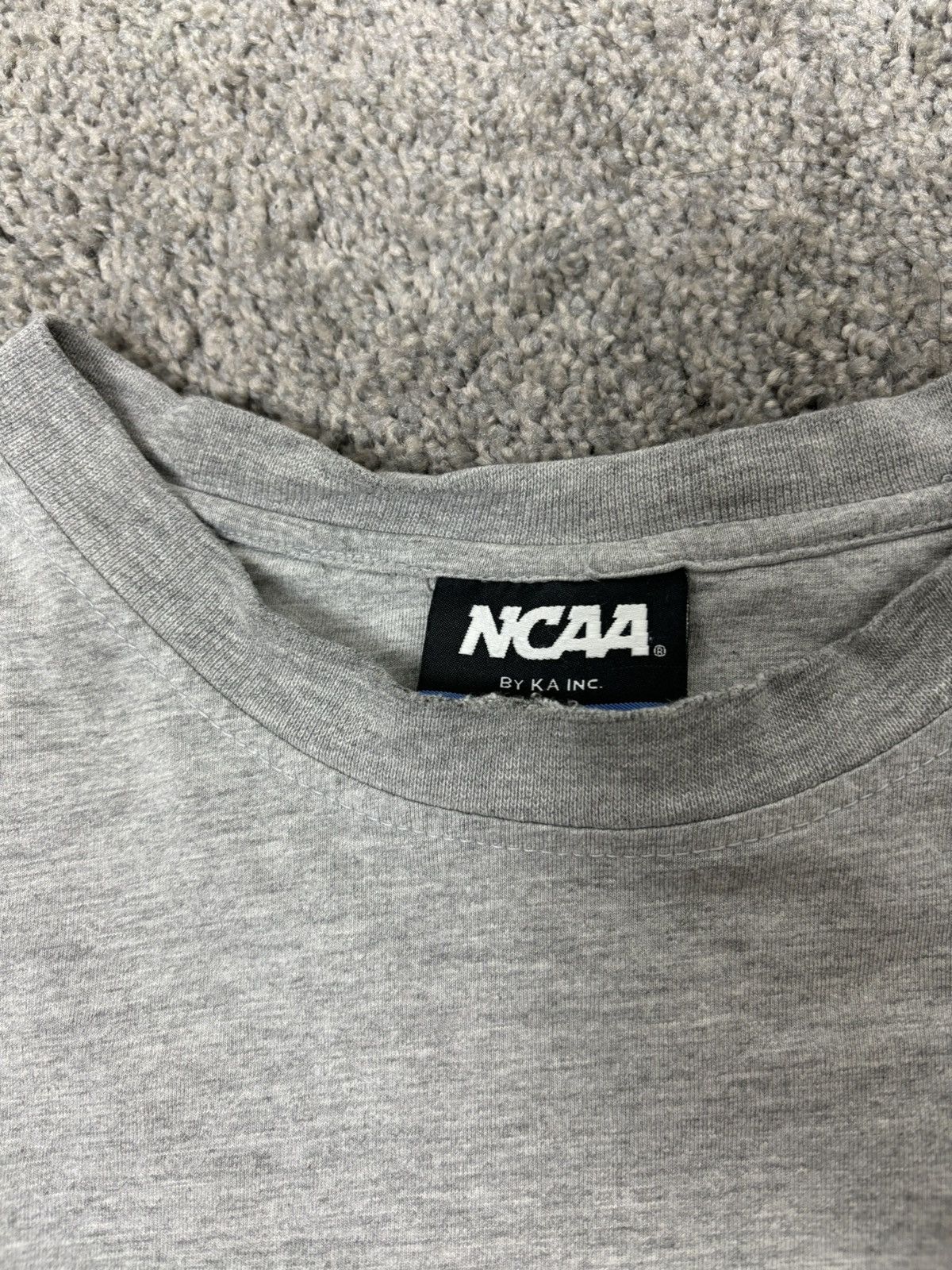 Vintage Vintage gray u of m michigan wolverines long sleeve tshirt Size US XL / EU 56 / 4 - 4 Thumbnail