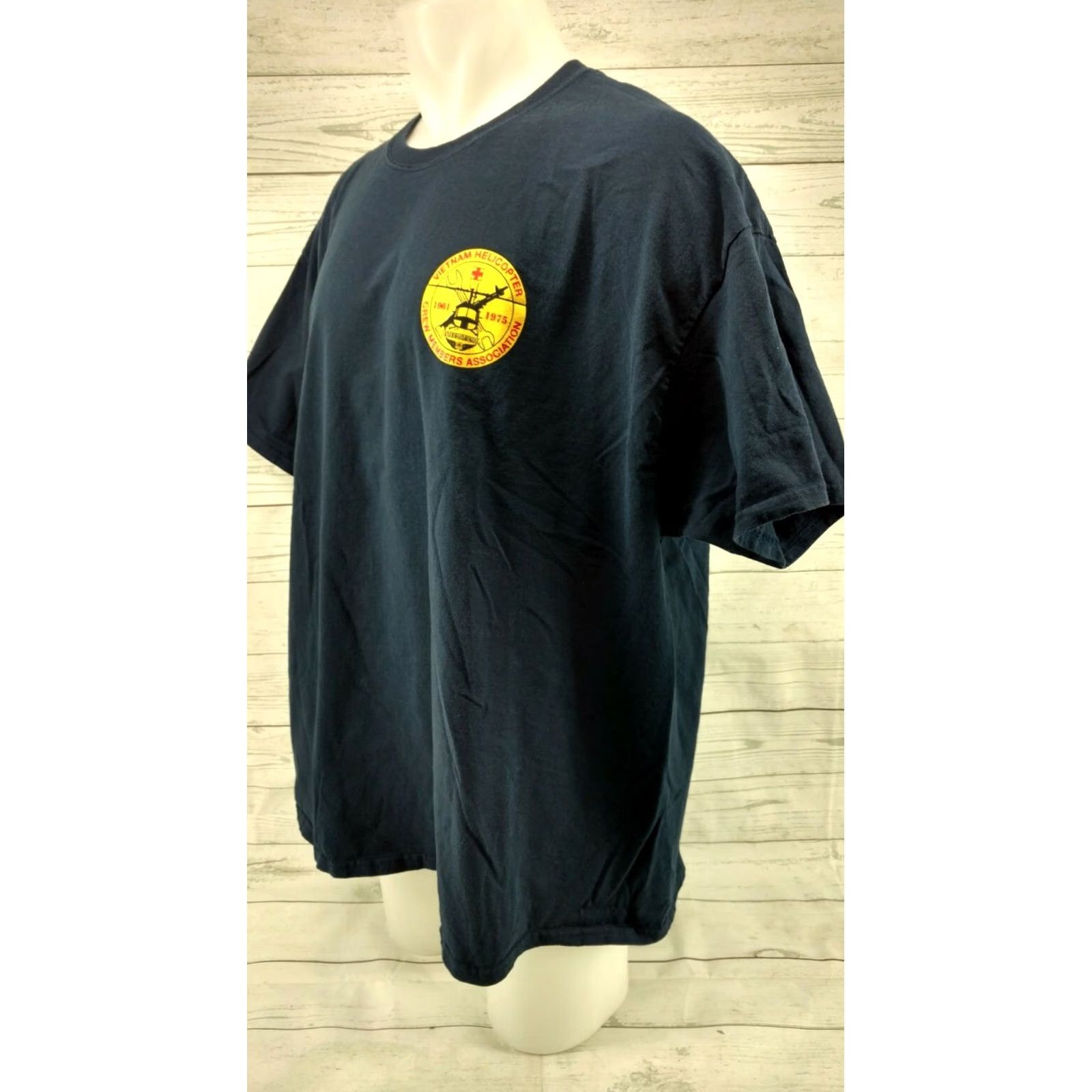 Gildan Vietnam Helicopter Crew Member Association T-Shirt Sz 3XL 2017 INDY LZ Mens Graphic Tee Blue 3XL Size US XXL / EU 58 / 5 - 3 Thumbnail