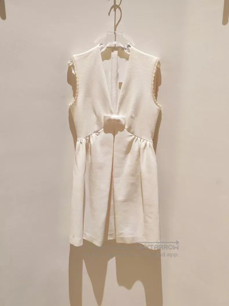 Miu Miu Miu Miu Size M V-neck bow design of dress Size M / US 6-8 / IT 42-44 - 1 Thumbnail