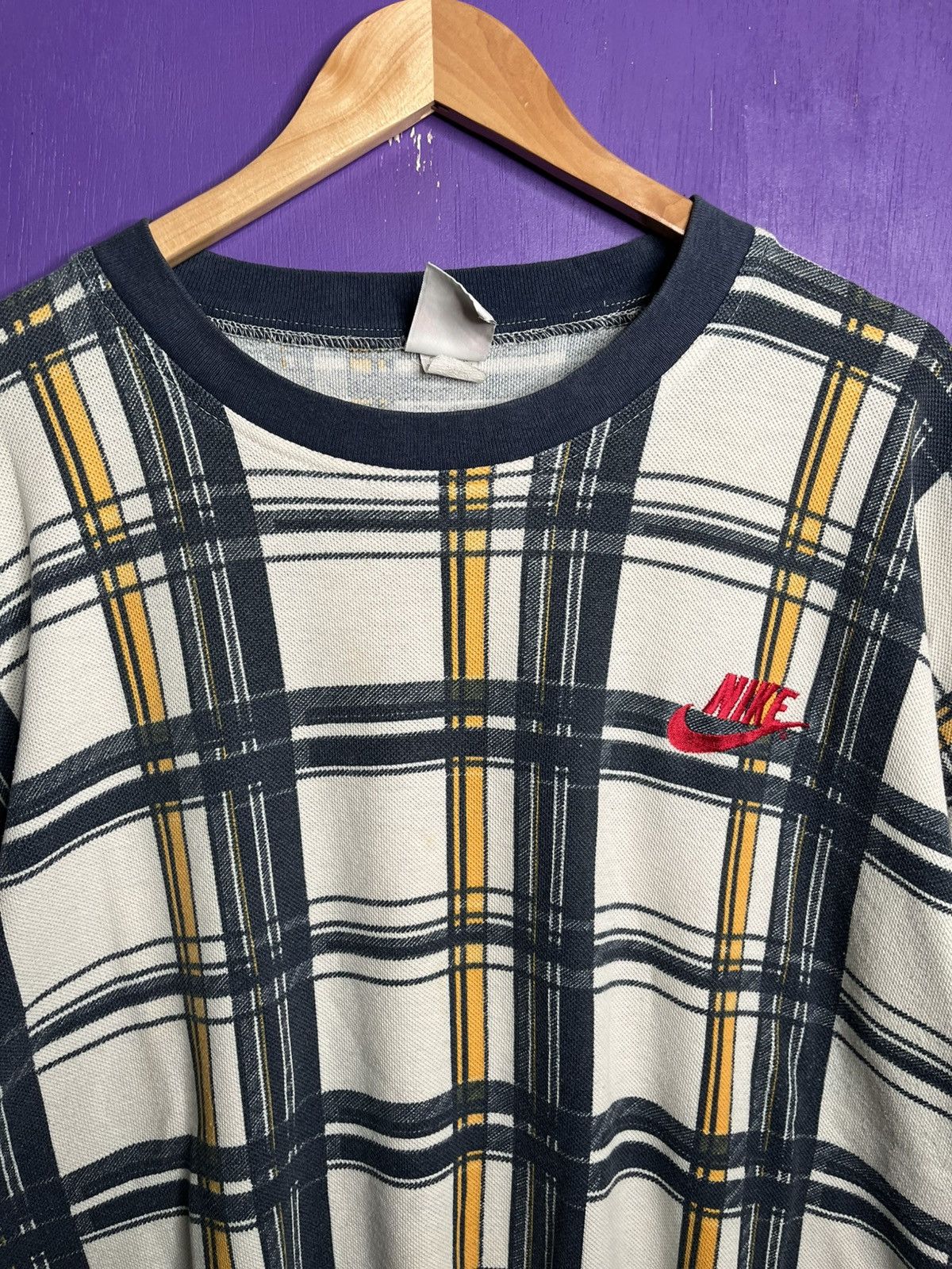 Nike × Vintage Vintage 90s Nike plaid textured chest logo t-shirt Size US XXL / EU 58 / 5 - 3 Thumbnail