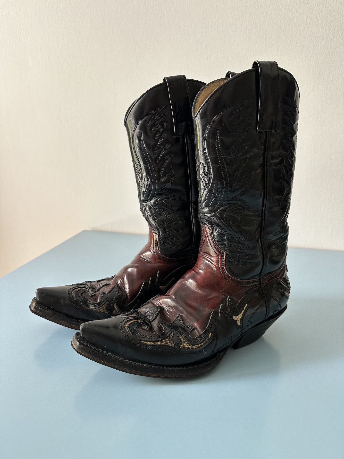 Sendra Sendra Cuban Heel Cowboy Boots - UK7/EU40 leather & python Size US 7 / EU 40 - 1 Thumbnail