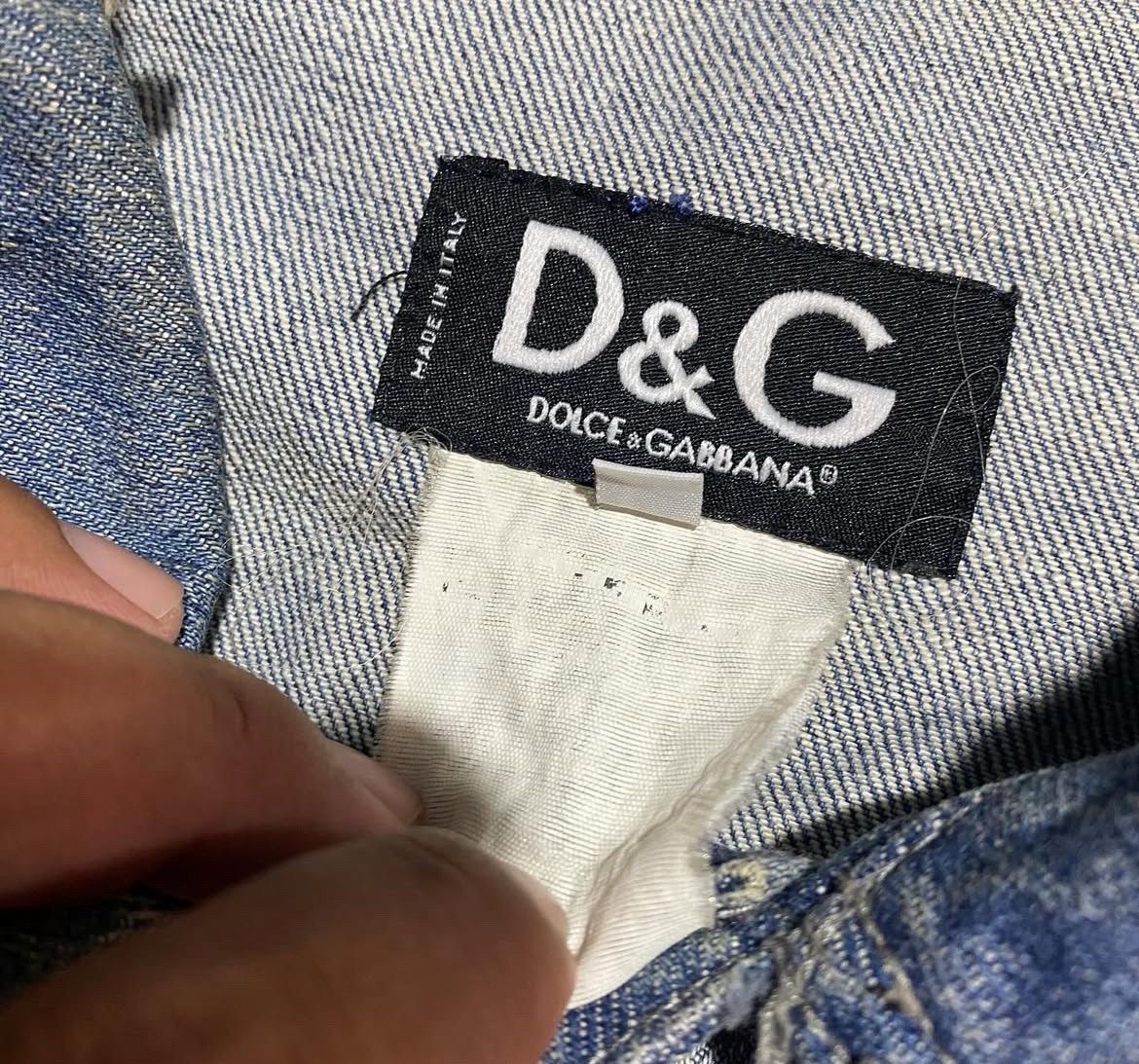 Dolce & Gabbana × Vintage 2000s Dolce Gabbana Distressed Trucker Jeans Jacket Size US M / EU 48-50 / 2 - 7 Thumbnail