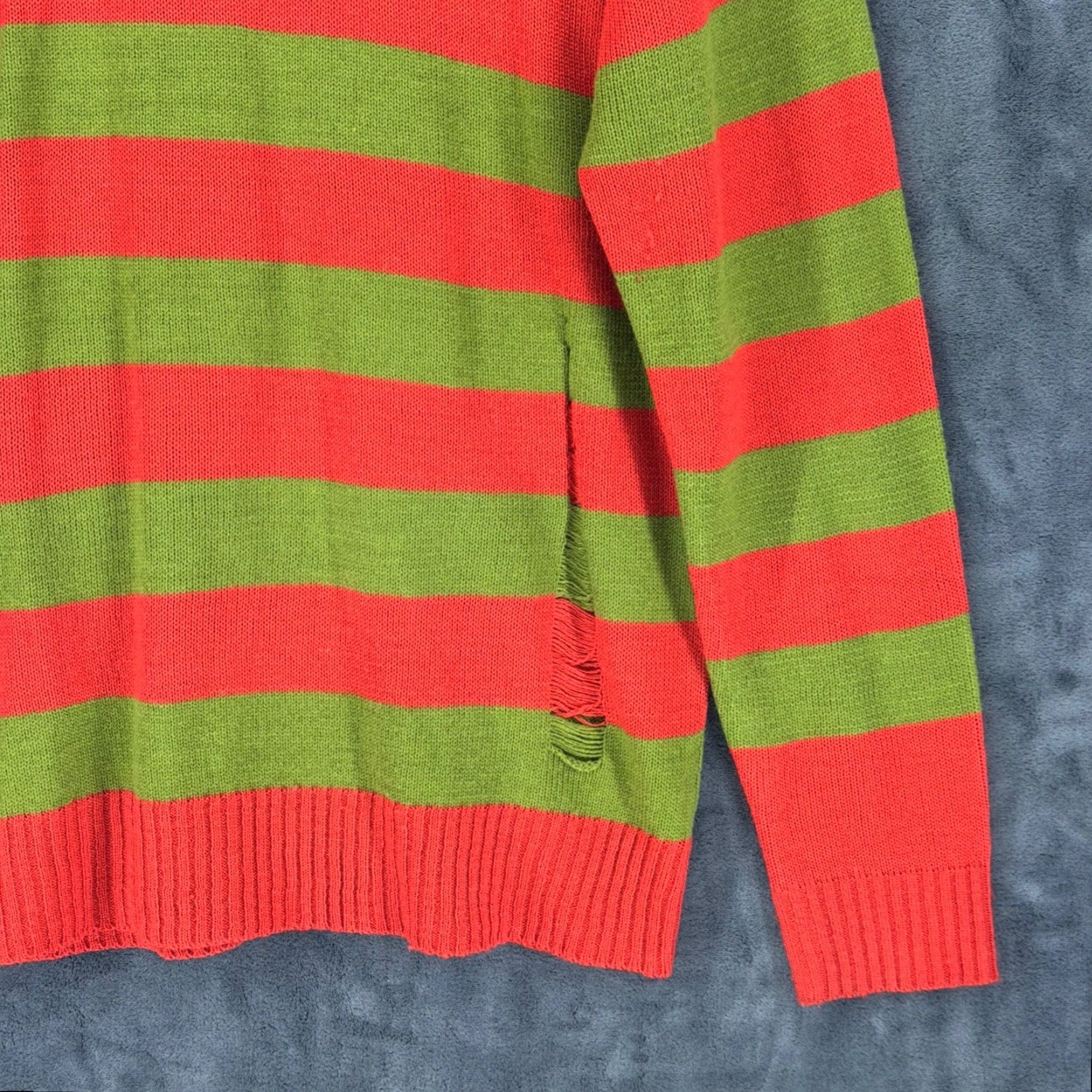 Vintage VINTAGE A Nightmare on Elm Street Freddy Krueger Striped Sweater LG Red Green Crew Neck Mens Sweater Distressed Knit Pullover Halloween Horror Size US L / EU 52-54 / 3 - 3 Thumbnail