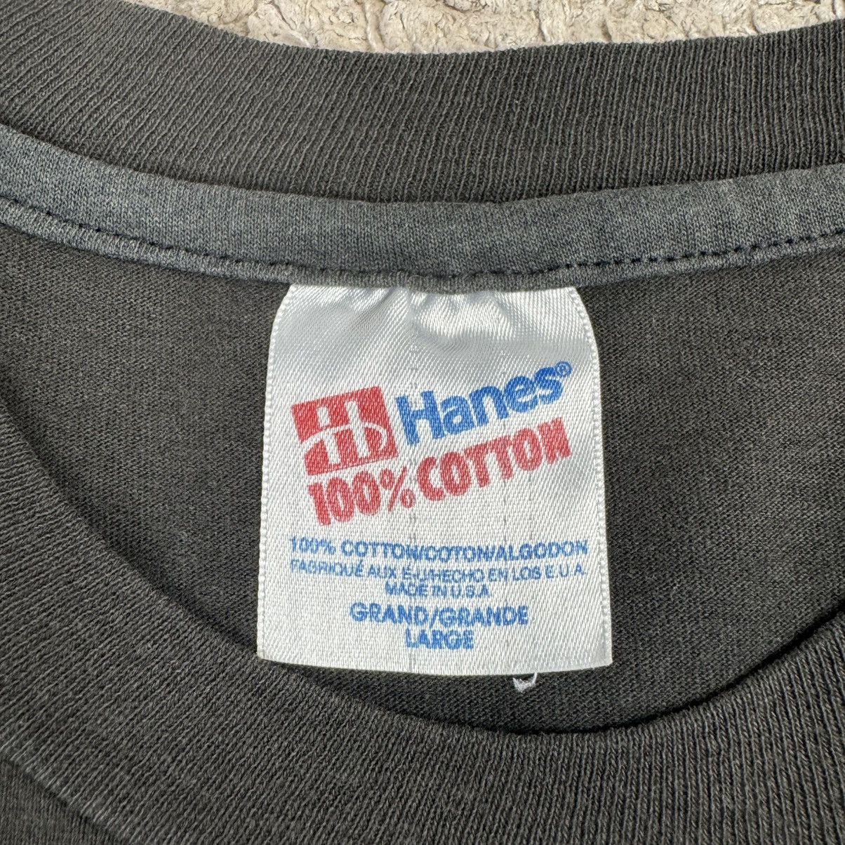 Band Tees Vintage Faded Pink Floyd The Wall "Marching Hammers" T-shirt Size US L / EU 52-54 / 3 - 25 Thumbnail