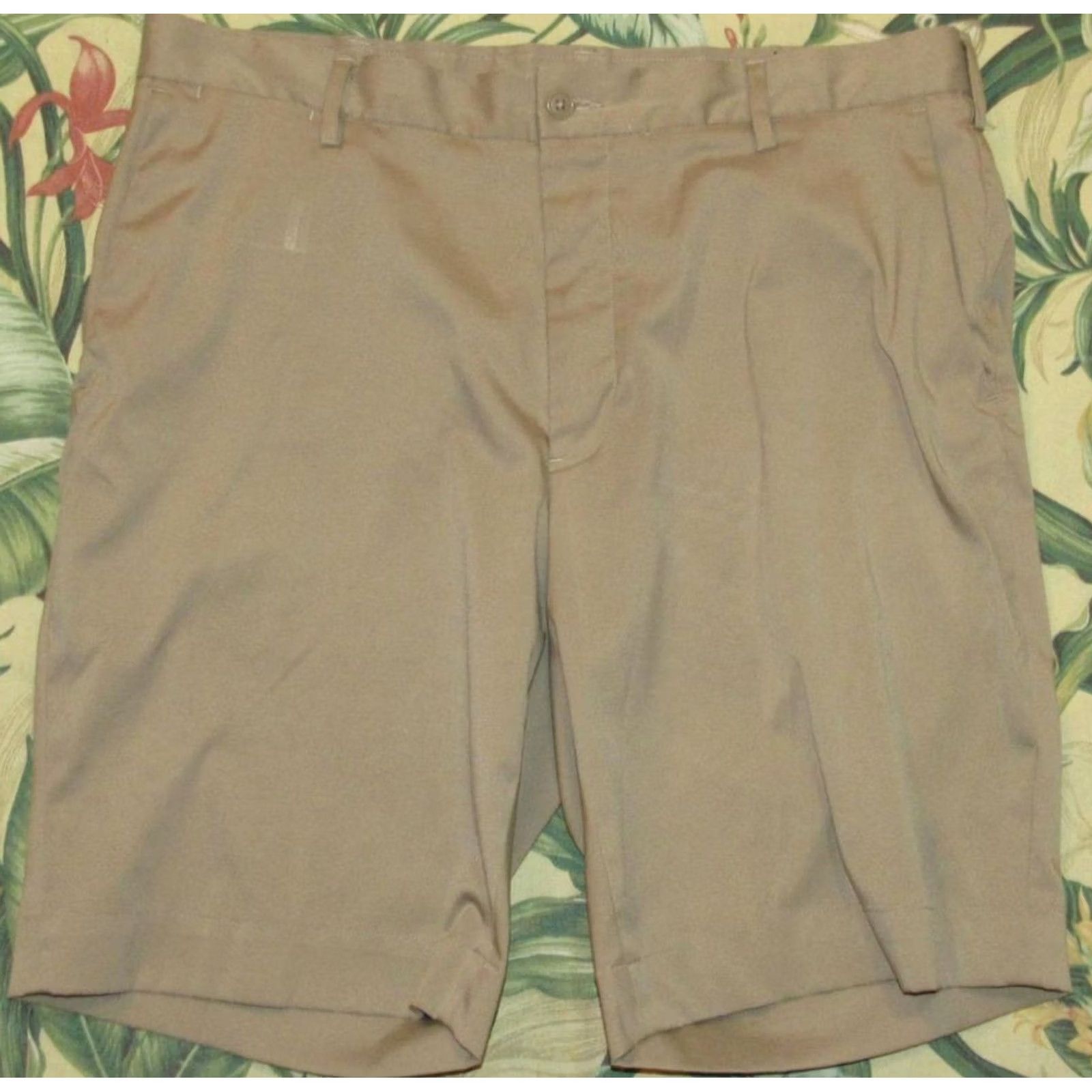 Ralph Lauren Polo RALPH LAUREN British Khaki 9" Chino Shorts Polo Shirt Chino 36 36 Mens Khaki Shorts Size US M / EU 48-50 / 2 - 2 Thumbnail