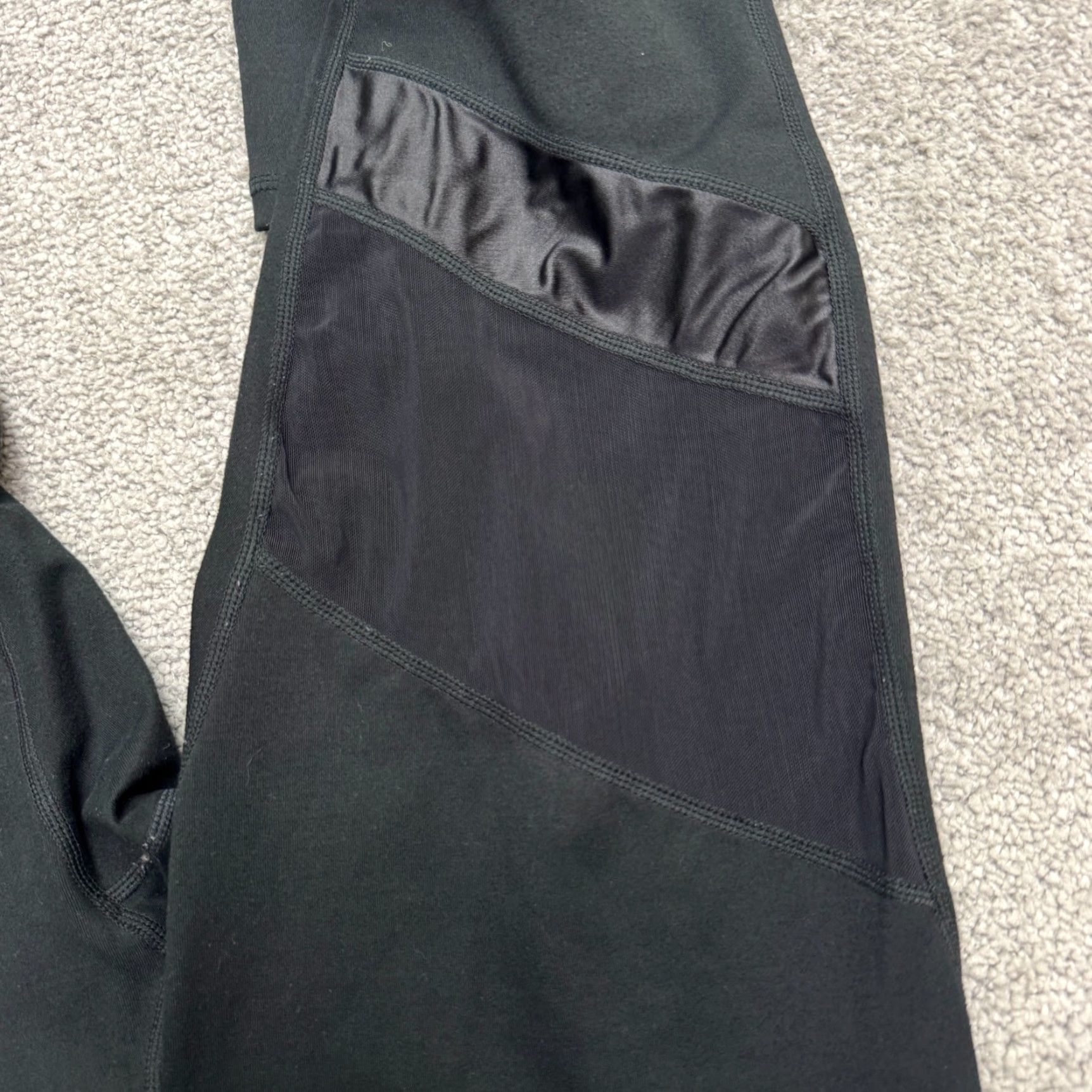 Fabletics VINTAGE Powerhold By Fabletics Ankle Compression Leggings Womens 26x26 Black High Rise 26 Black Activewear Leggings Womens Mens? Size 26" / US 2 / IT 38 - 4 Thumbnail