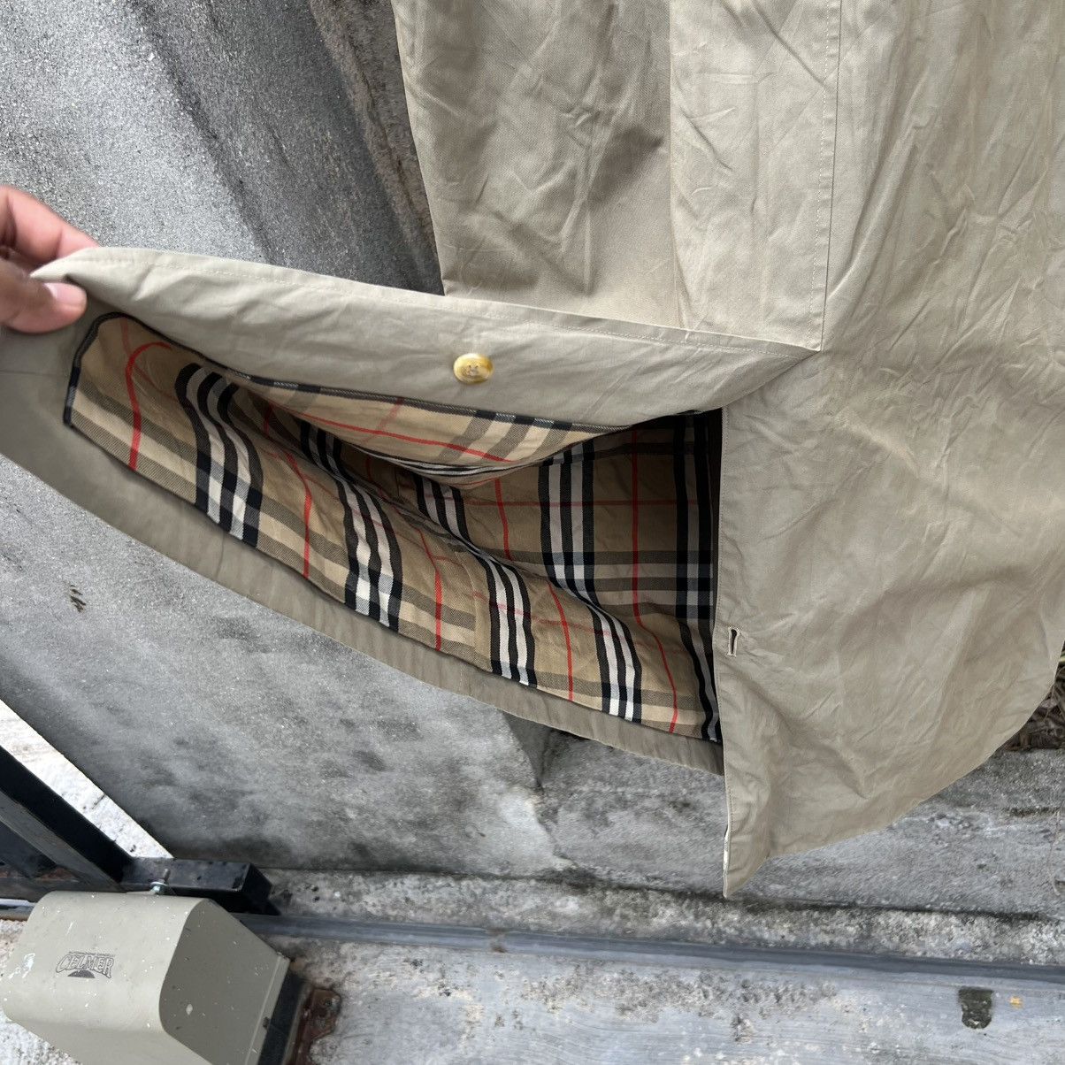 Burberry “BURBERRY” NOVA CHECK LINED LONG COAT JACKET Size US L / EU 52-54 / 3 - 14 Thumbnail