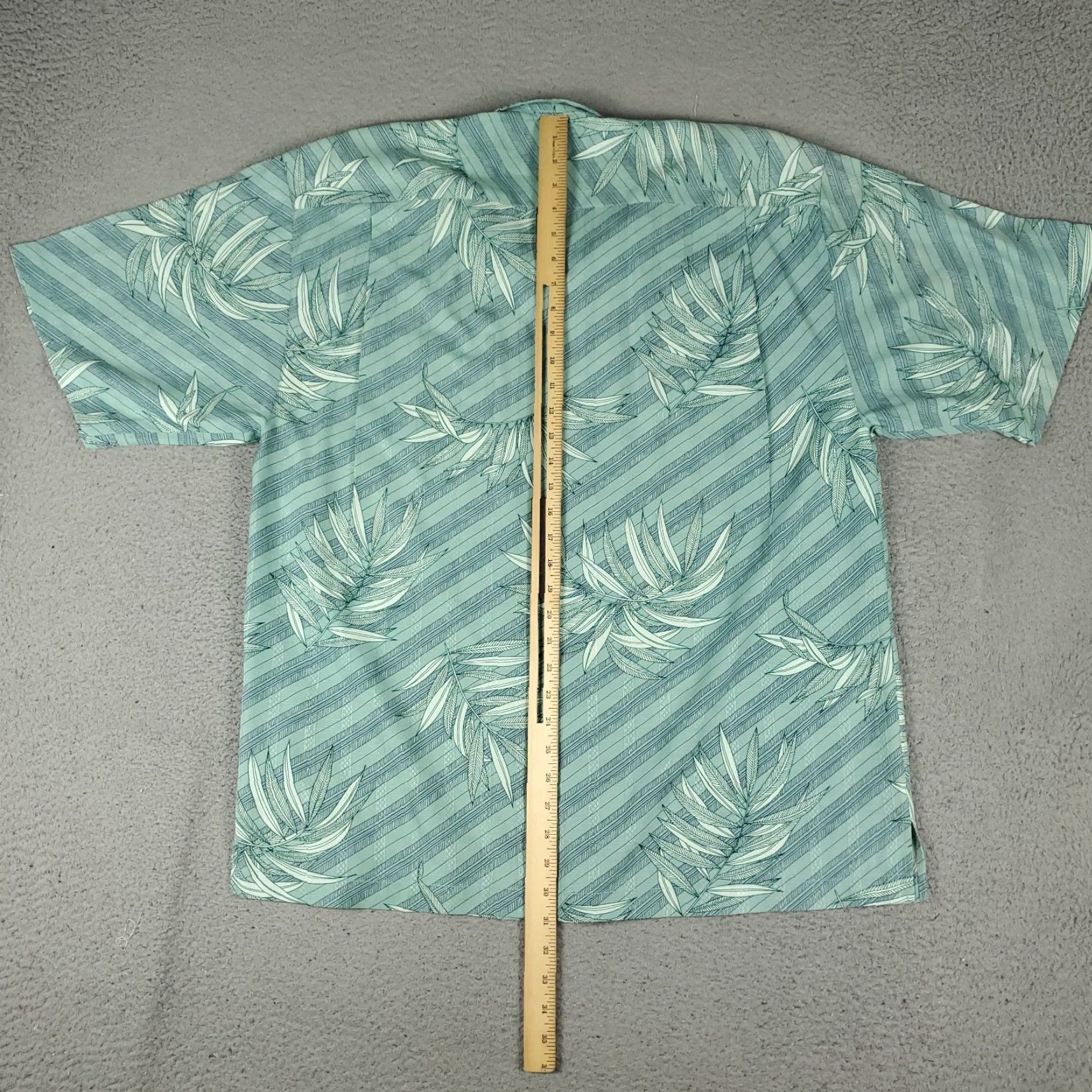 Tommy Bahama Tommy Bahama Shirt Mens Large Blue Striped Silk Camp Collar Button Up Tropical Size US L / EU 52-54 / 3 - 4 Thumbnail