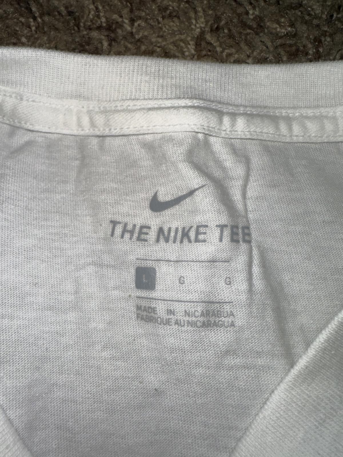 Nike Nike Men’s Milwaukee Bucks NBA Champions Locker Room White T-Shirt Size US L / EU 52-54 / 3 - 6 Thumbnail